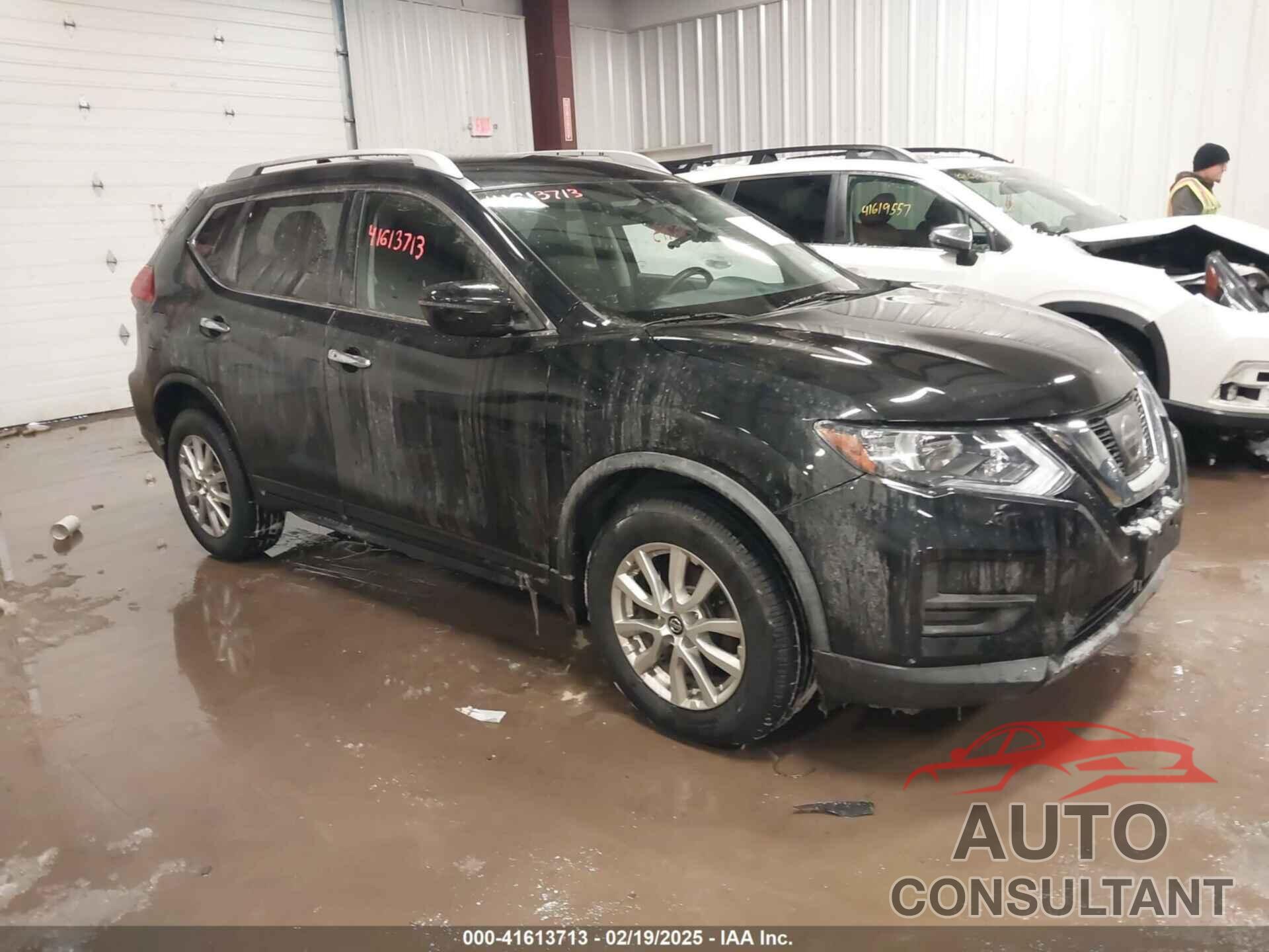 NISSAN ROGUE 2017 - KNMAT2MV6HP612560