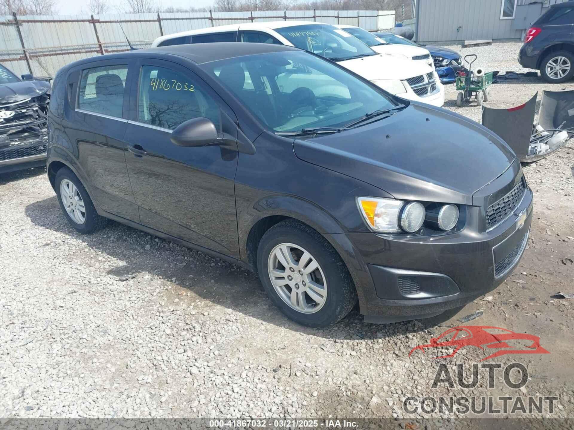 CHEVROLET SONIC 2013 - 1G1JC6SH3D4196119