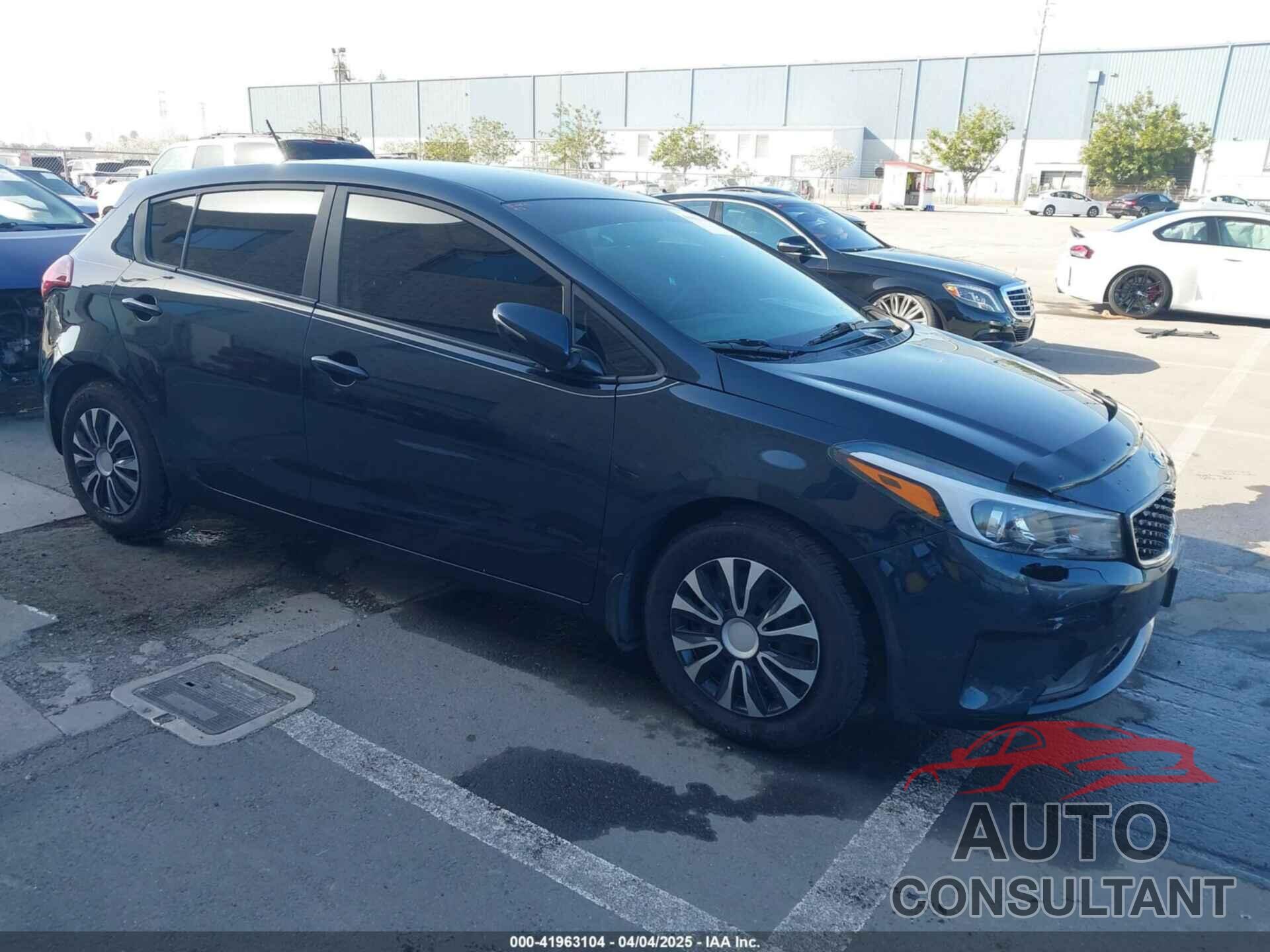 KIA FORTE 2017 - KNAFK5A80H5696912