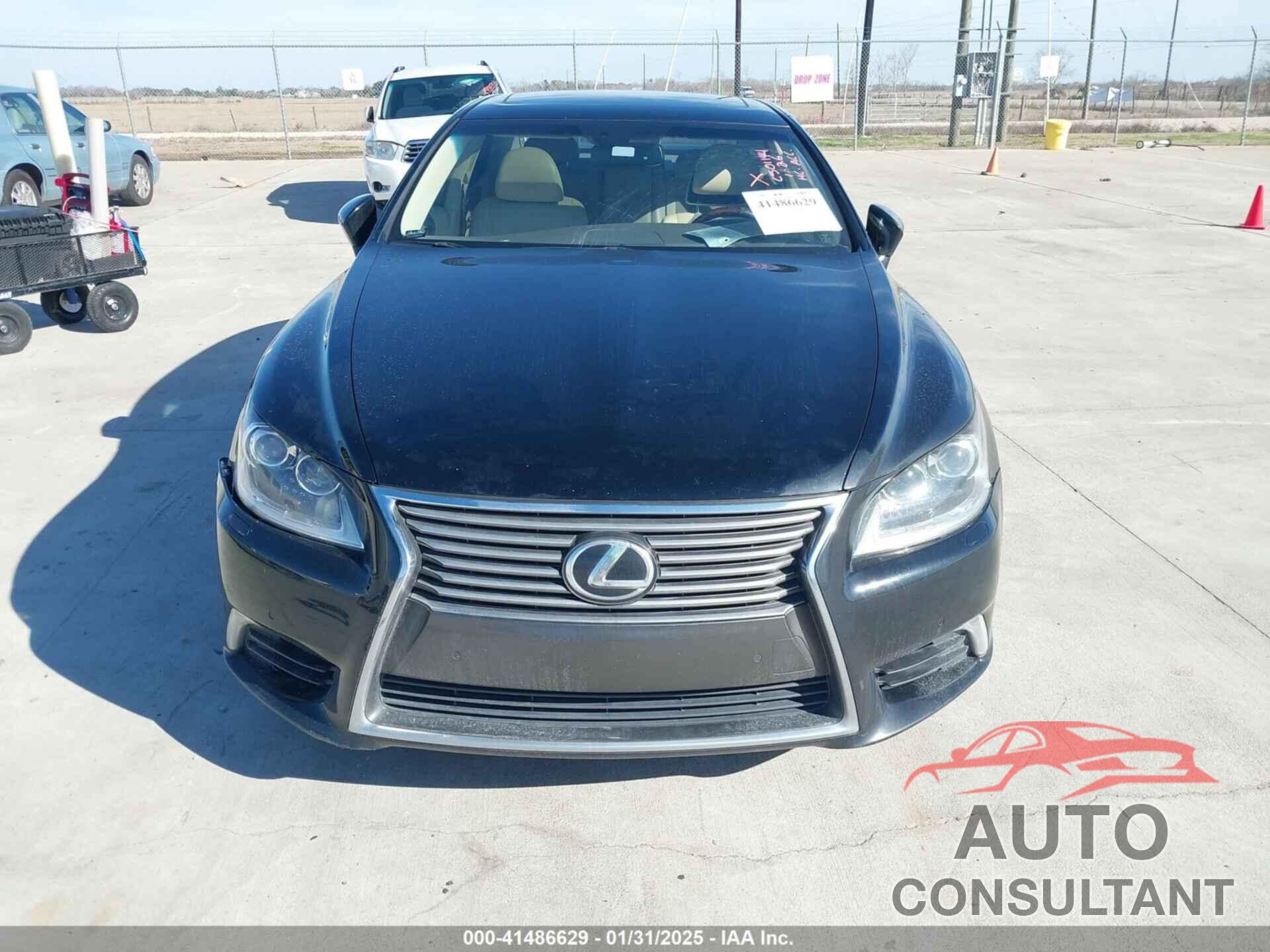 LEXUS LS 460 2016 - JTHBL5EF8G5140660