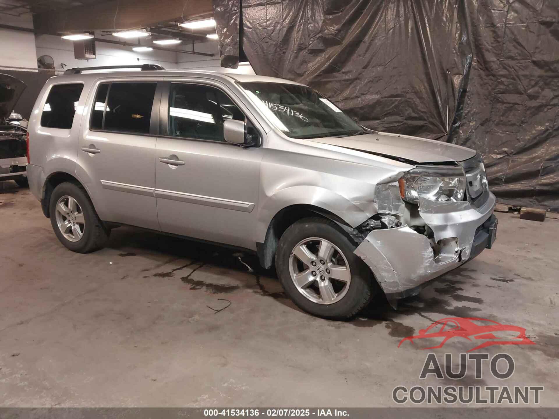 HONDA PILOT 2011 - 5FNYF4H5XBB104301