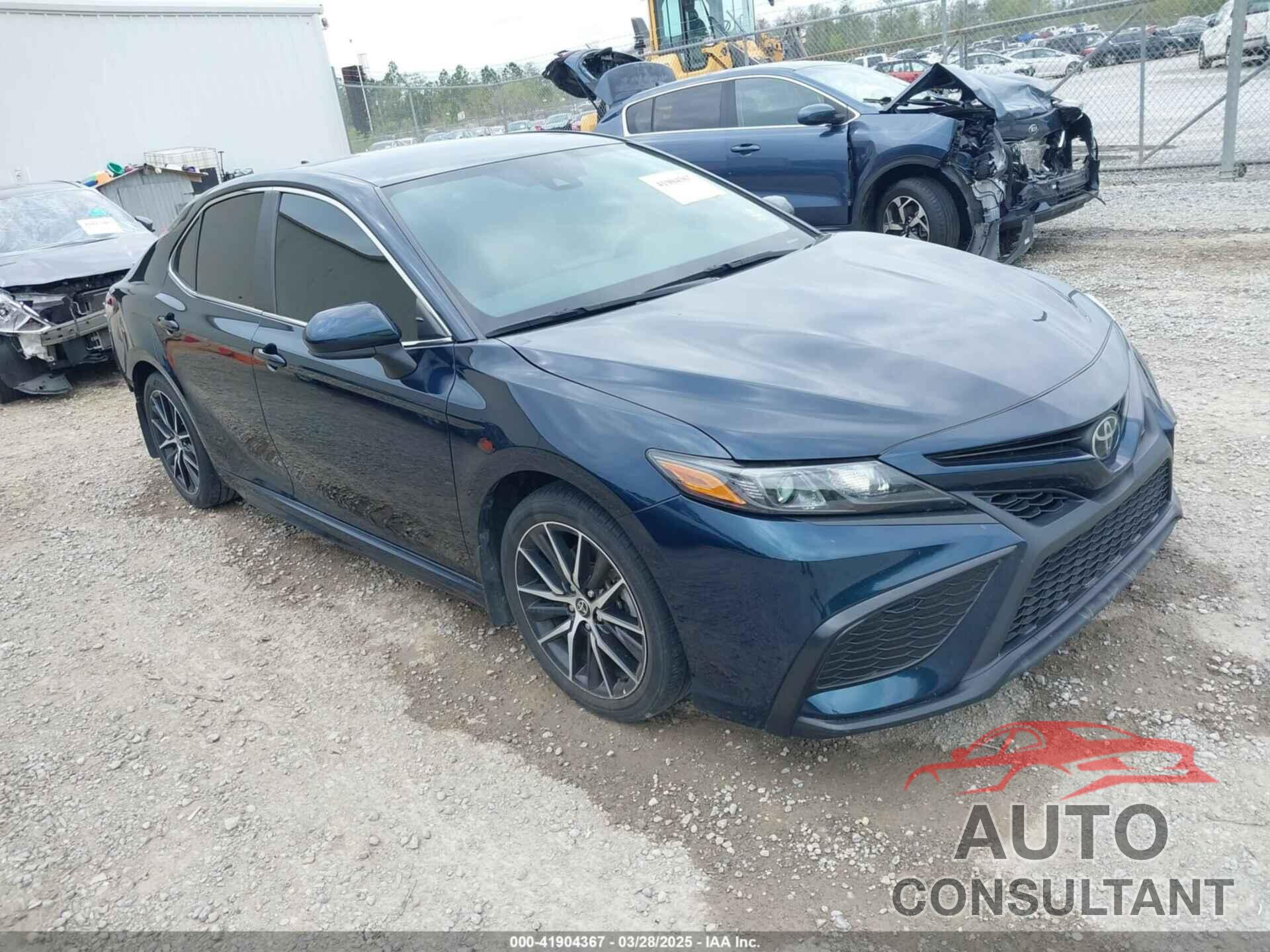 TOYOTA CAMRY 2021 - 4T1G11AK5MU543890