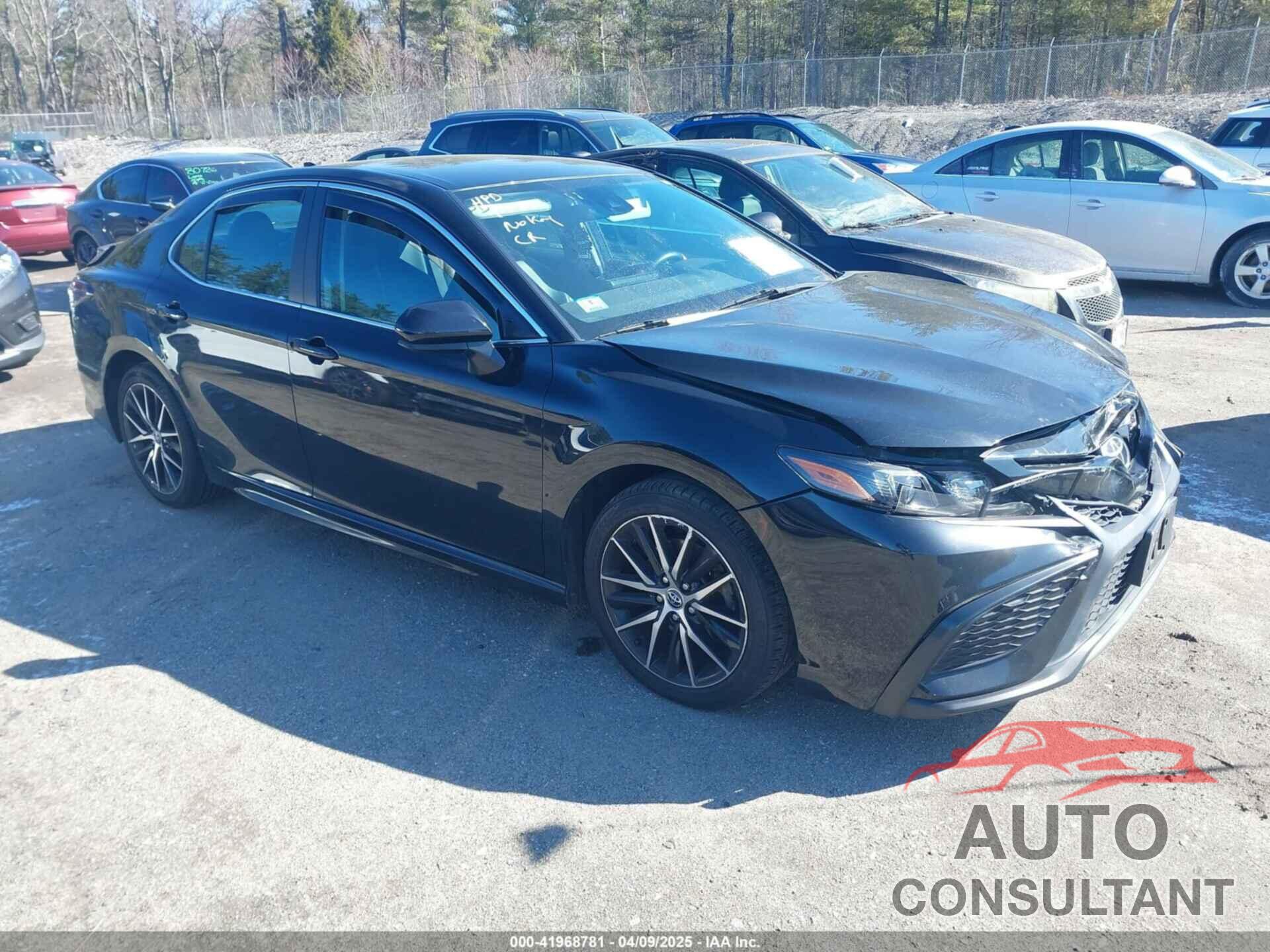 TOYOTA CAMRY 2021 - 4T1G11AK1MU565742