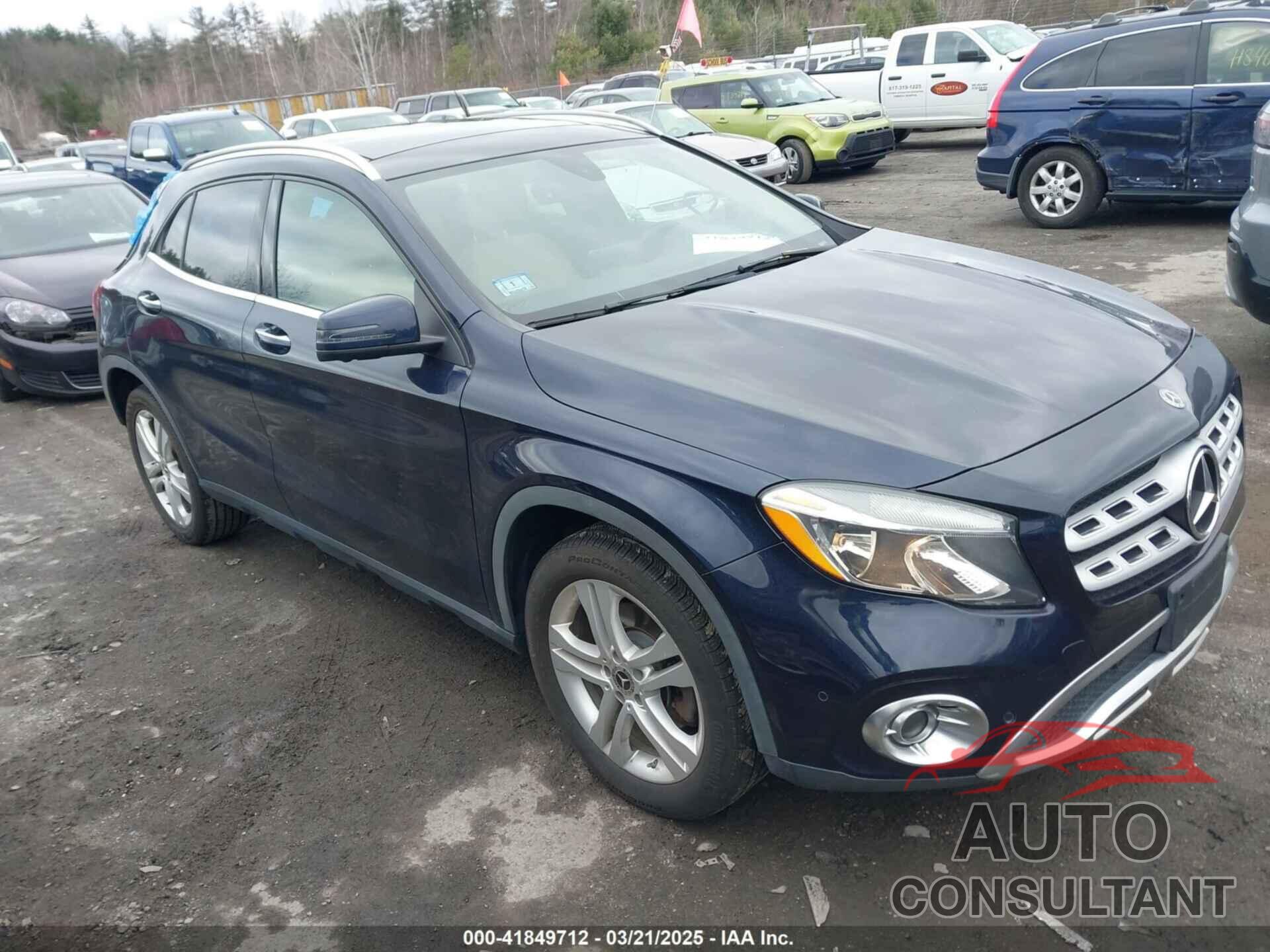 MERCEDES-BENZ GLA 250 2018 - WDCTG4GB1JJ467084