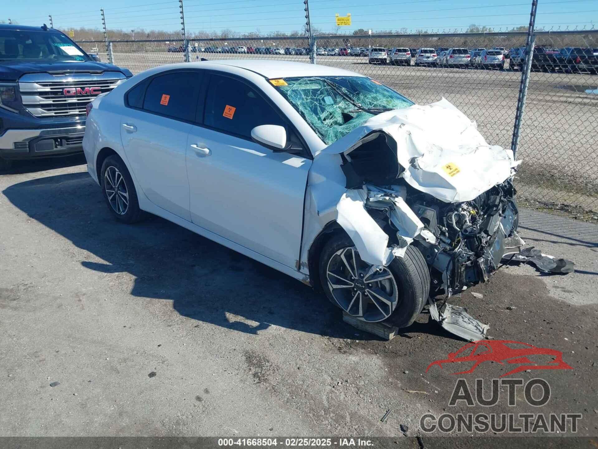 KIA FORTE 2023 - 3KPF24AD5PE545657