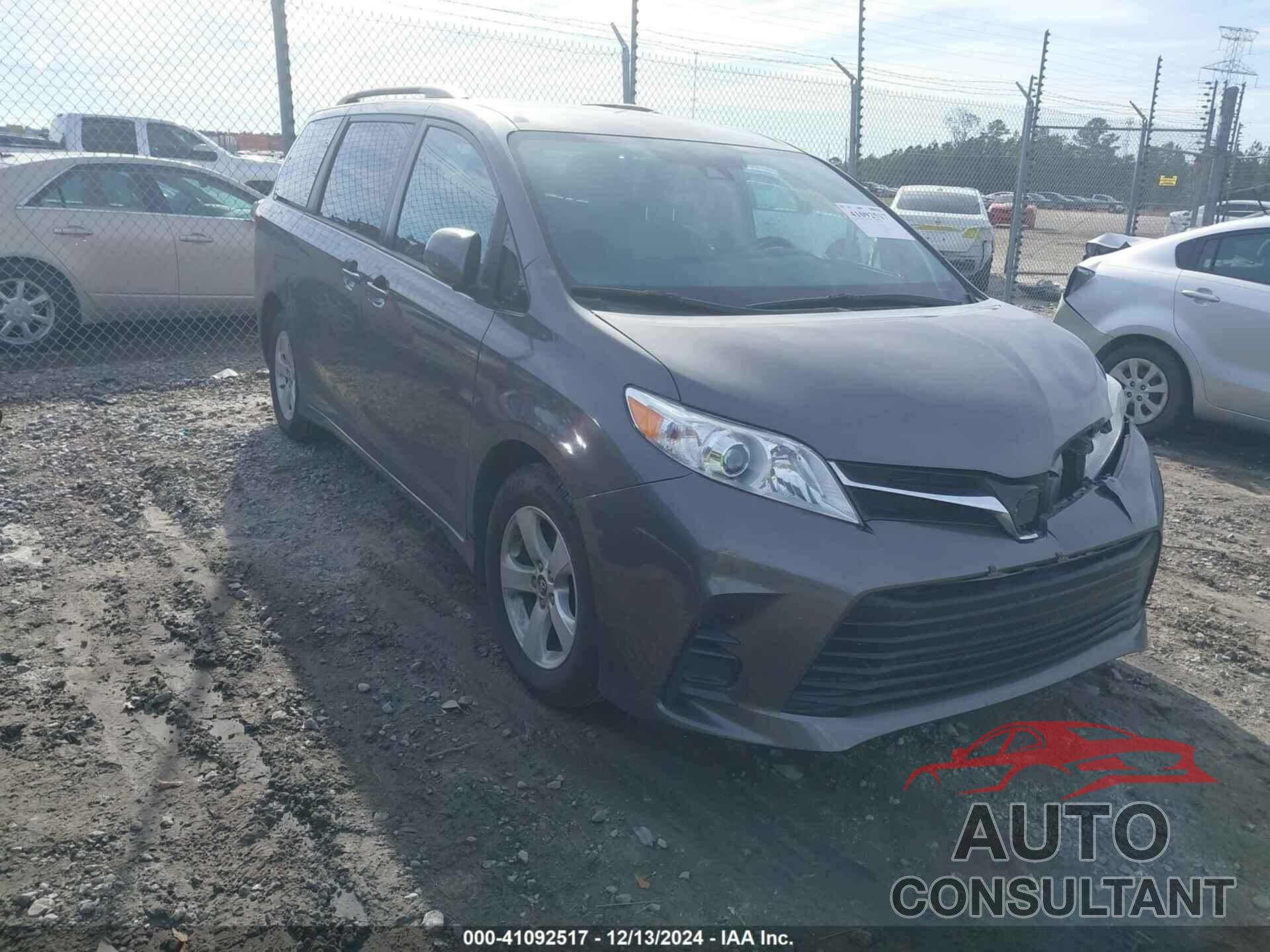 TOYOTA SIENNA 2019 - 5TDKZ3DC0KS981600