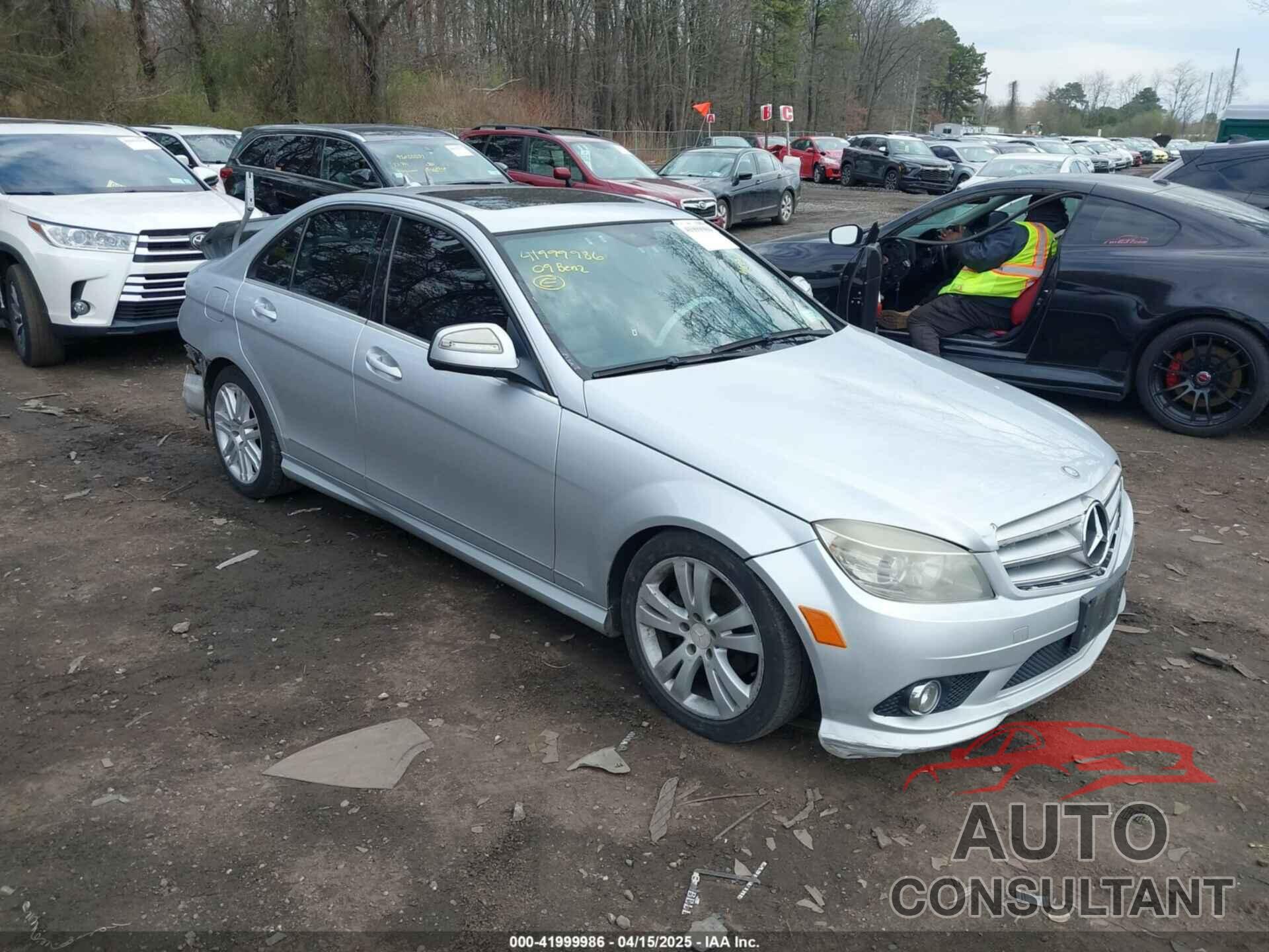 MERCEDES-BENZ C 300 2009 - WDDGF81X89F234426