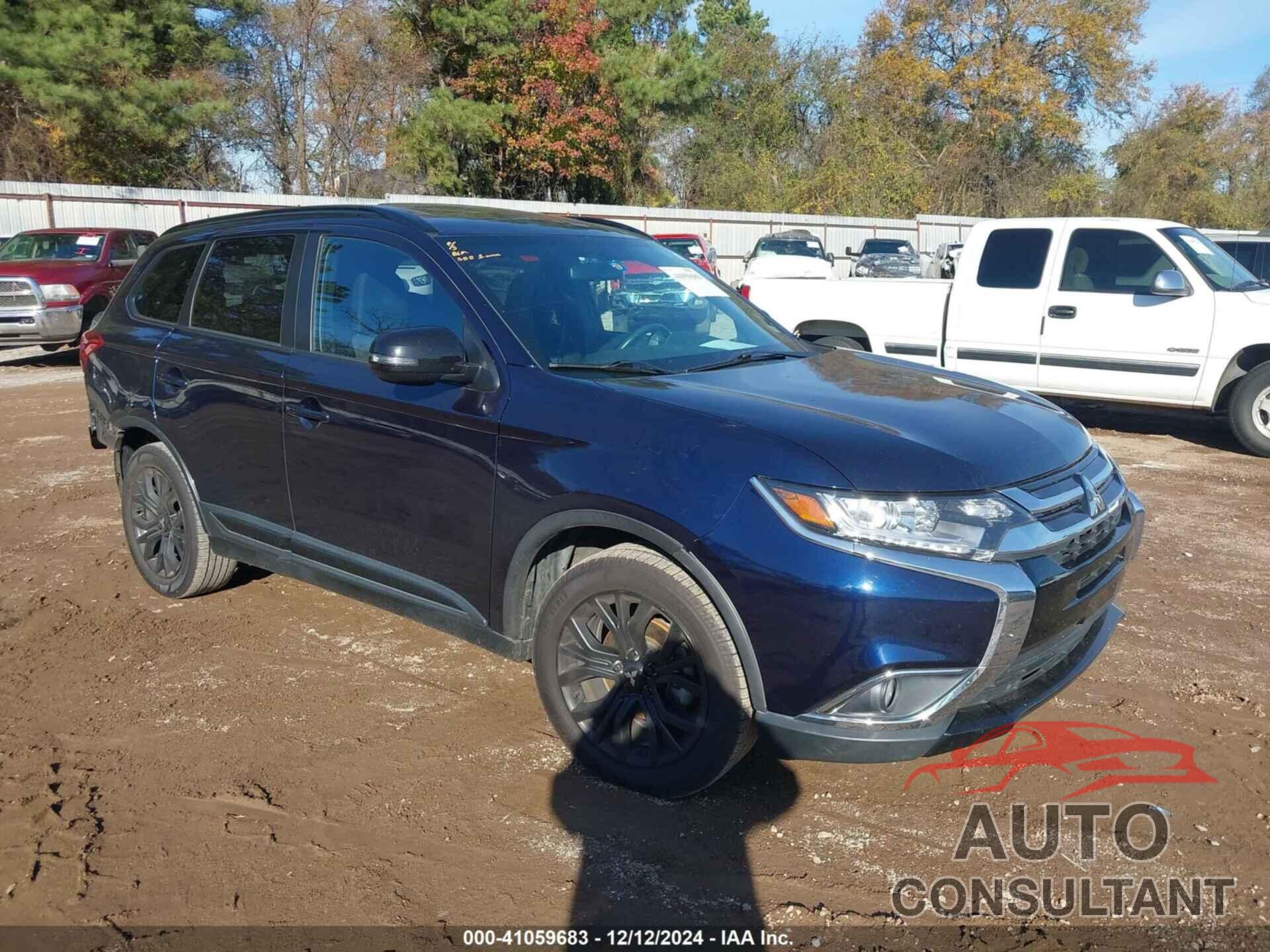 MITSUBISHI OUTLANDER 2018 - JA4AD3A39JZ029510