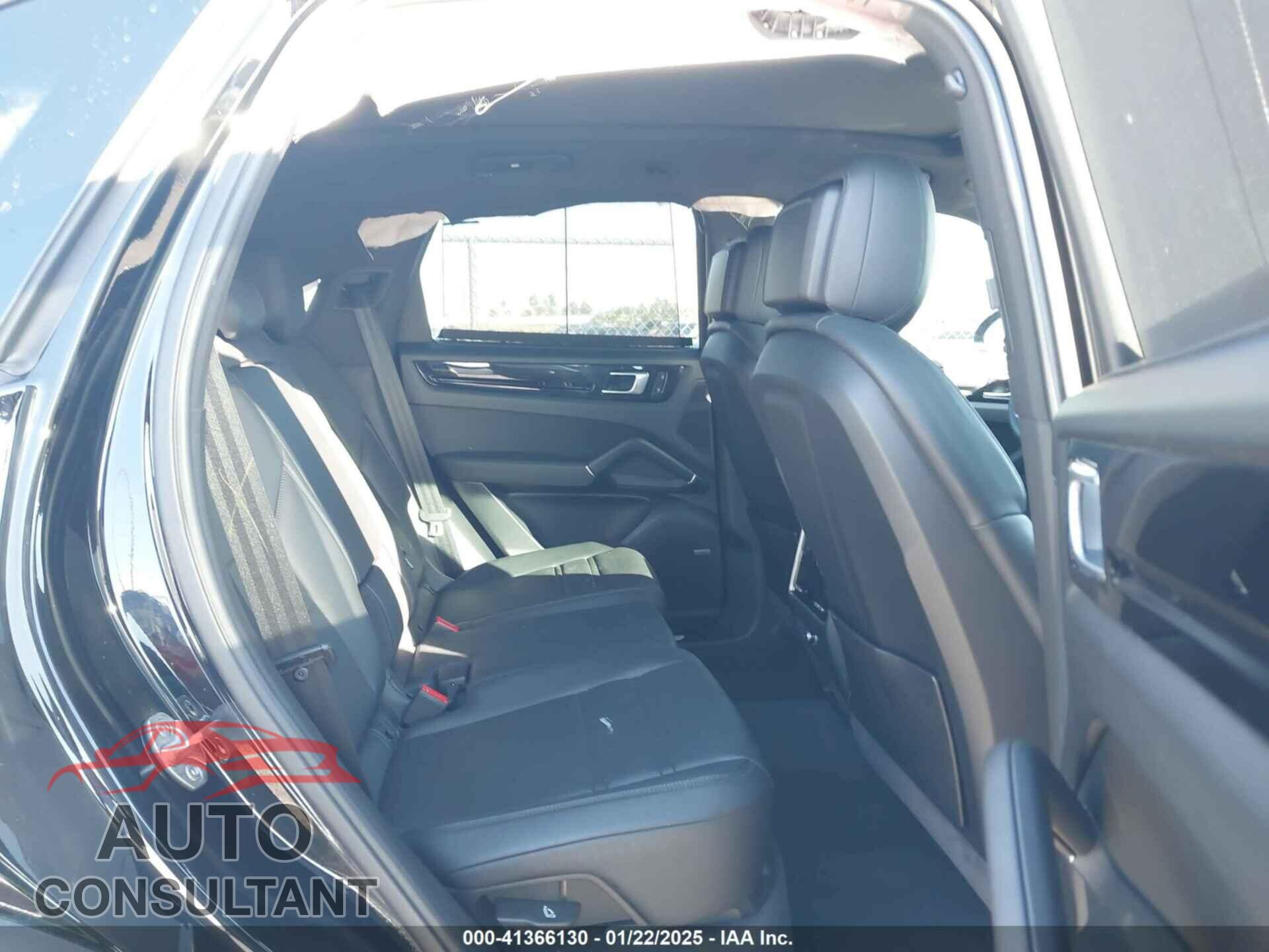 PORSCHE CAYENNE 2023 - WP1AA2AYXPDA11185