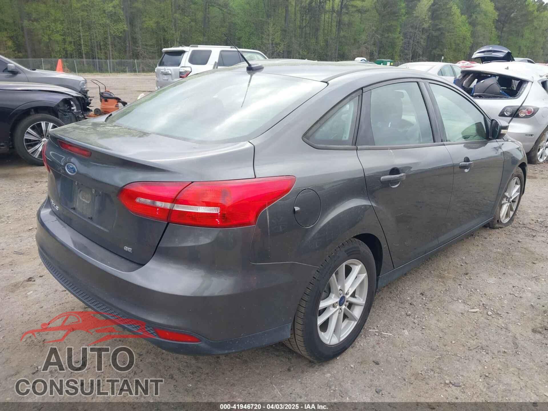 FORD FOCUS 2017 - 1FADP3F23HL277572