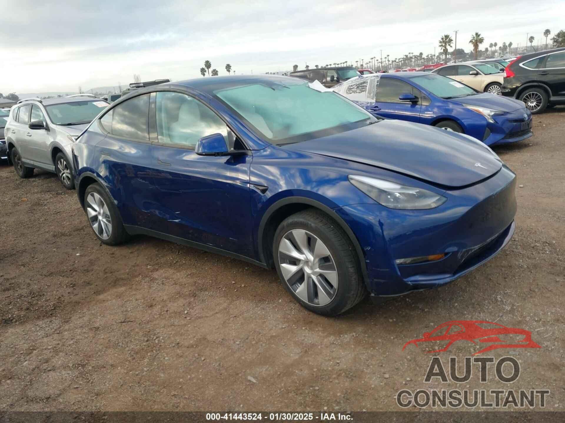 TESLA MODEL Y 2023 - 7SAYGDEE6PF947827