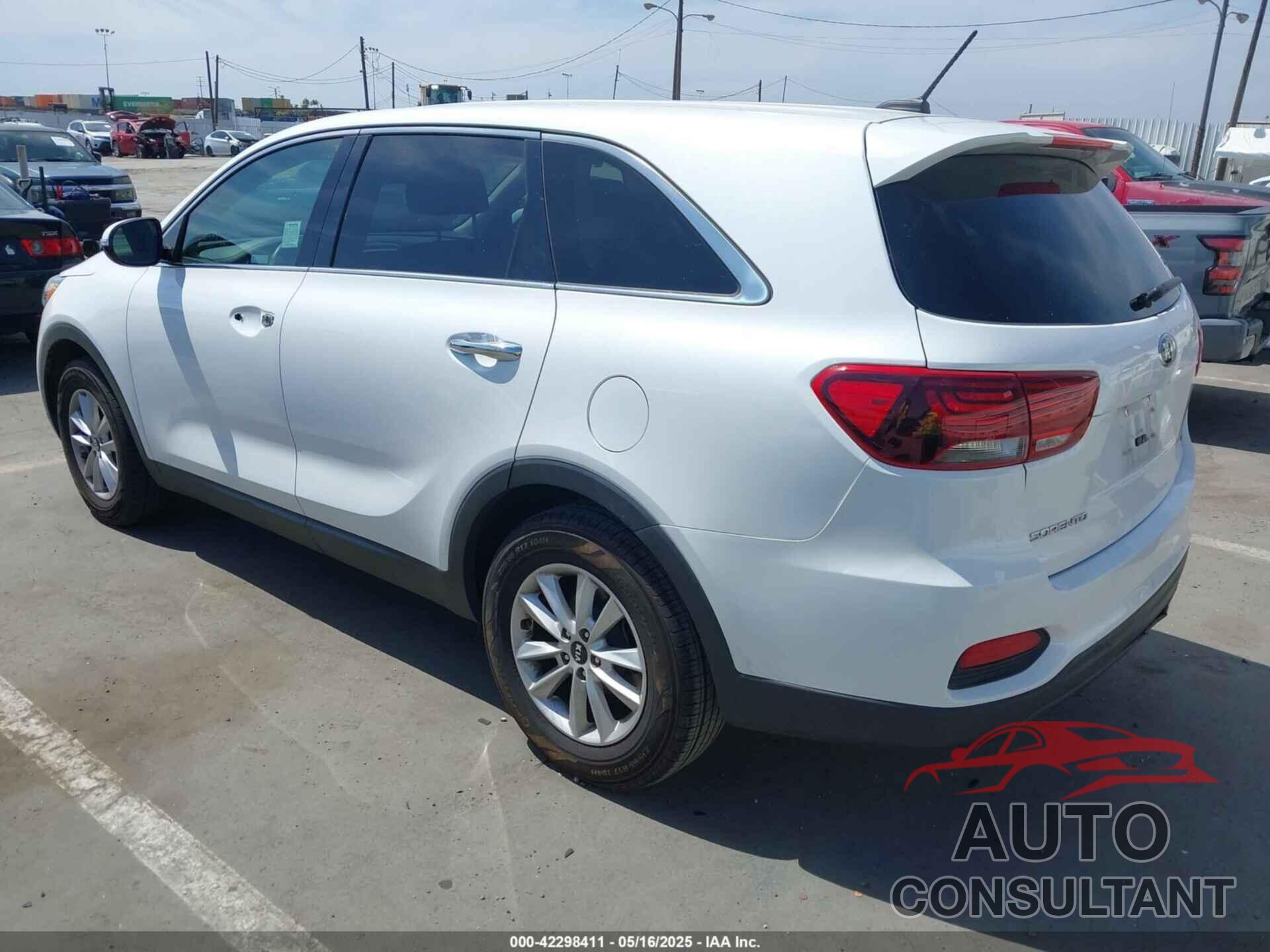 KIA SORENTO 2019 - 5XYPG4A38KG550585