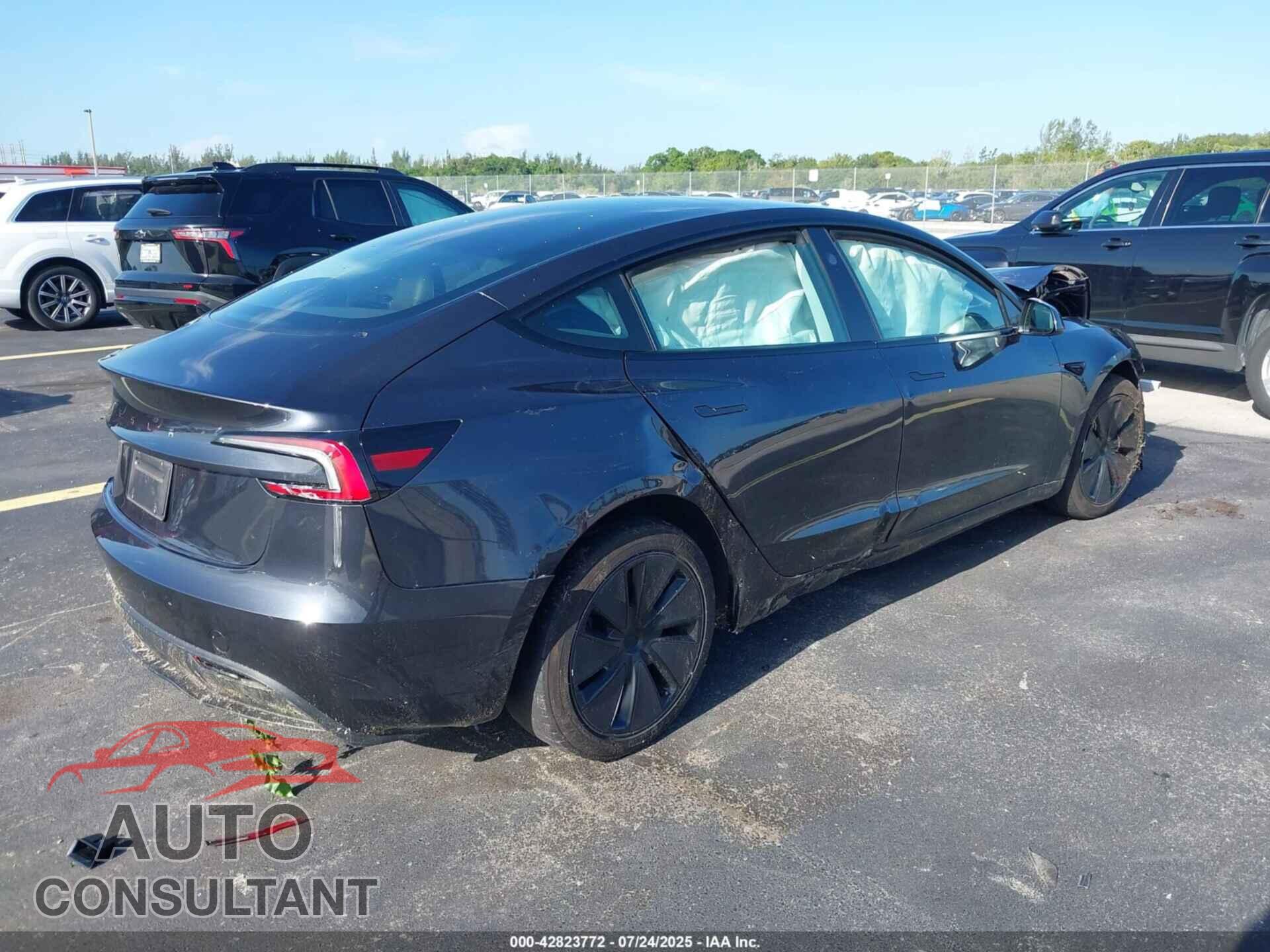 TESLA MODEL 3 2024 - 5YJ3E1EA3RF871771