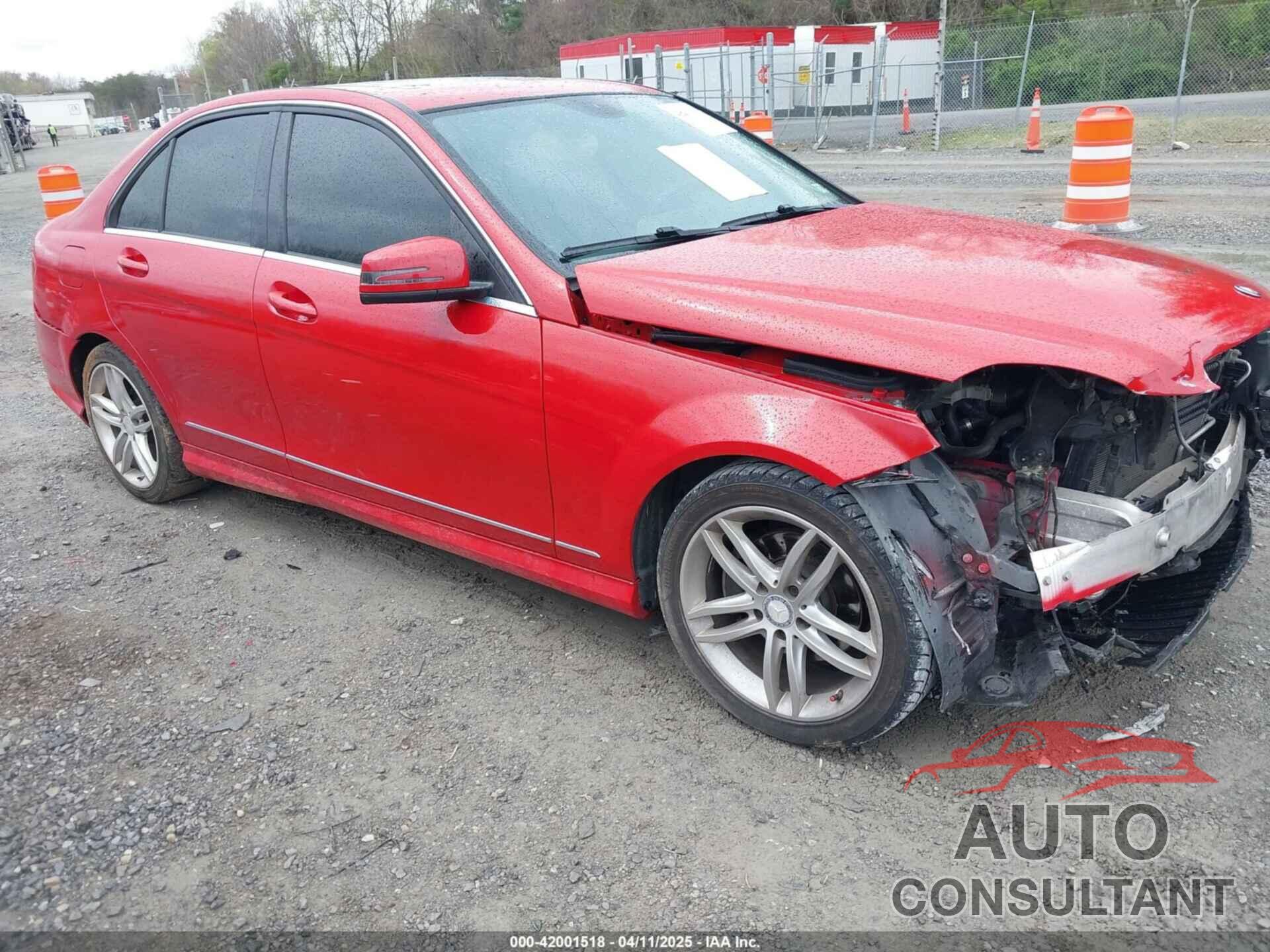 MERCEDES-BENZ C-CLASS 2014 - WDDGF4HB1EA945105