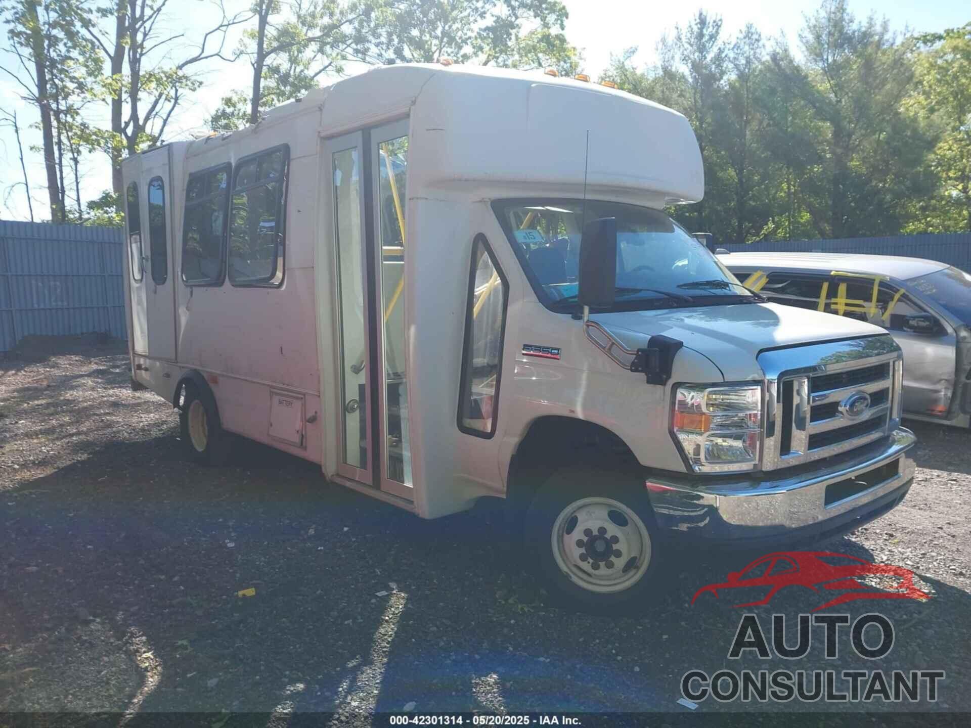 FORD ECONOLINE 2017 - 1FDEE3FS0HDC57225