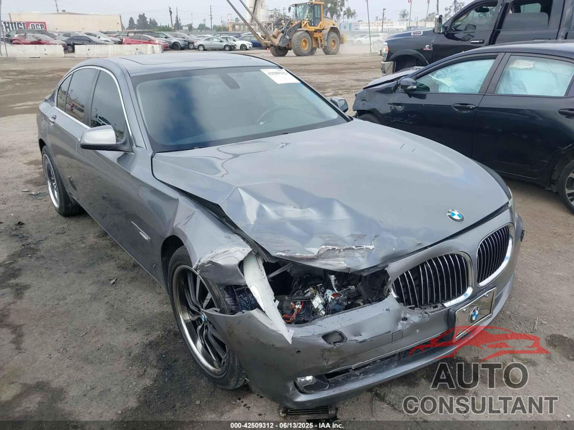 BMW 740I 2012 - WBAKA4C52CC613676