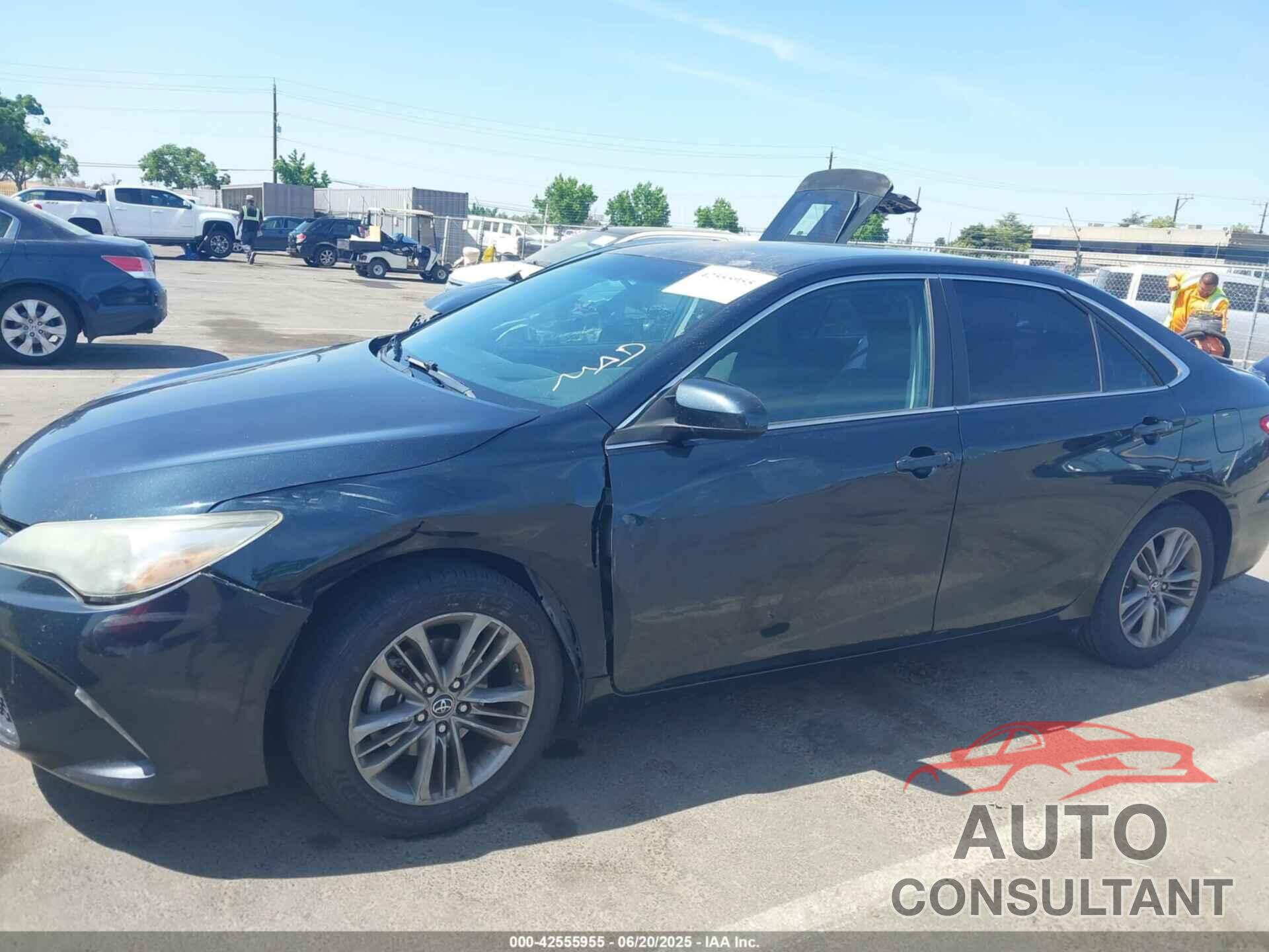 TOYOTA CAMRY 2016 - 4T1BF1FK2GU504022
