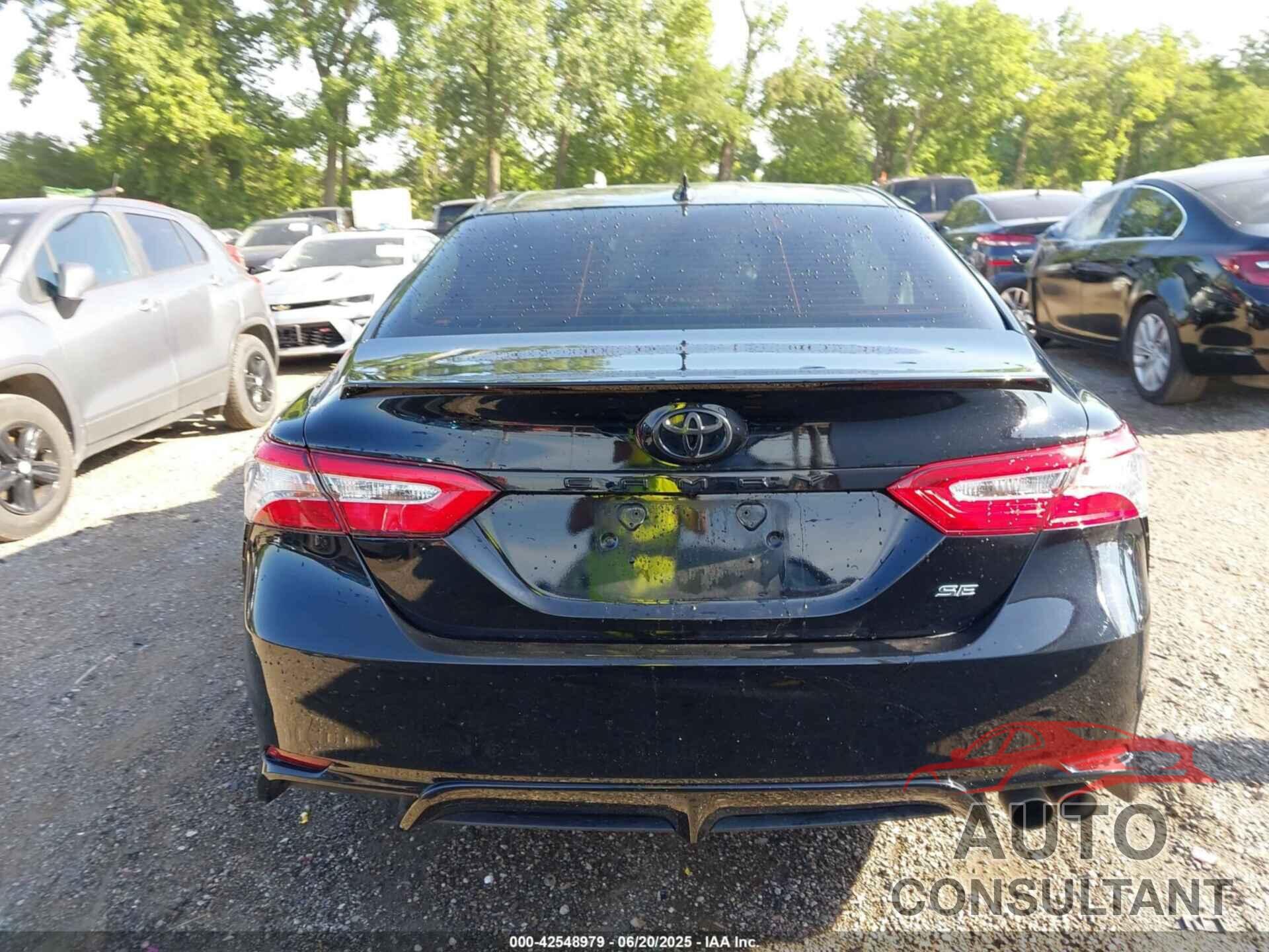 TOYOTA CAMRY 2019 - 4T1B11HK3KU275516