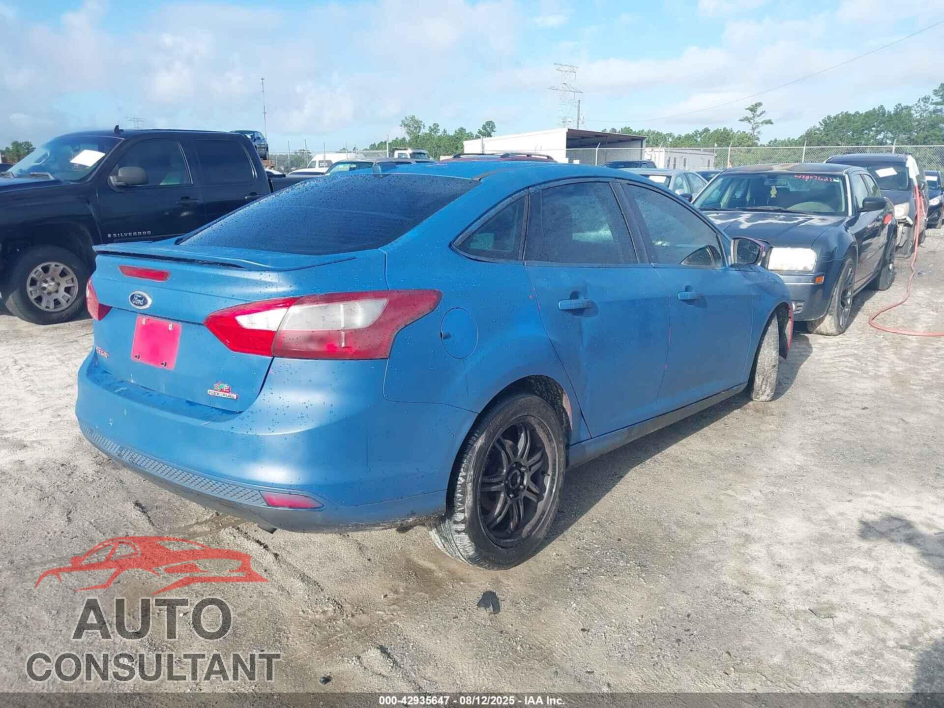 FORD FOCUS 2012 - 1FAHP3F28CL365818