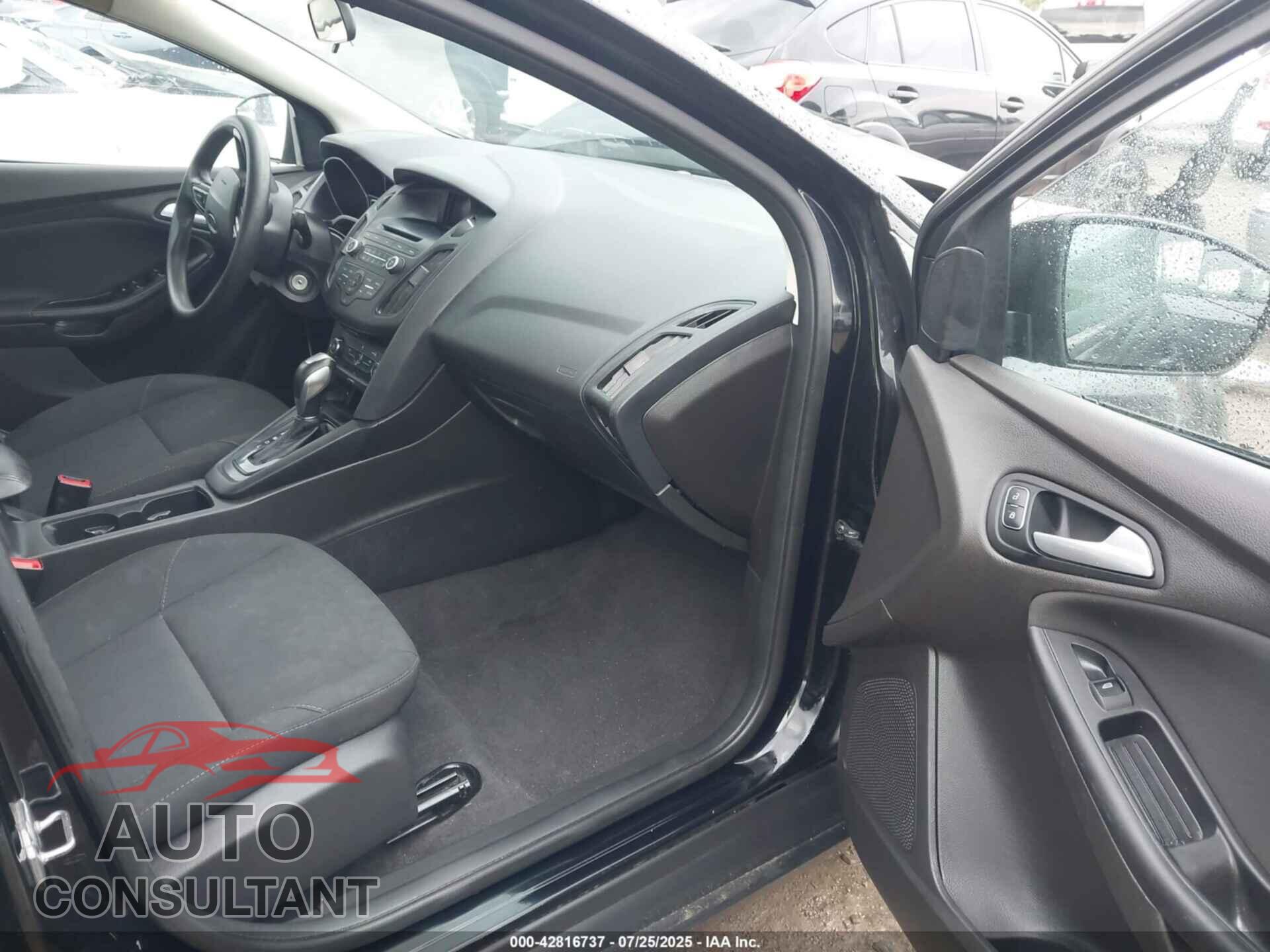 FORD FOCUS 2016 - 1FADP3F2XGL283710