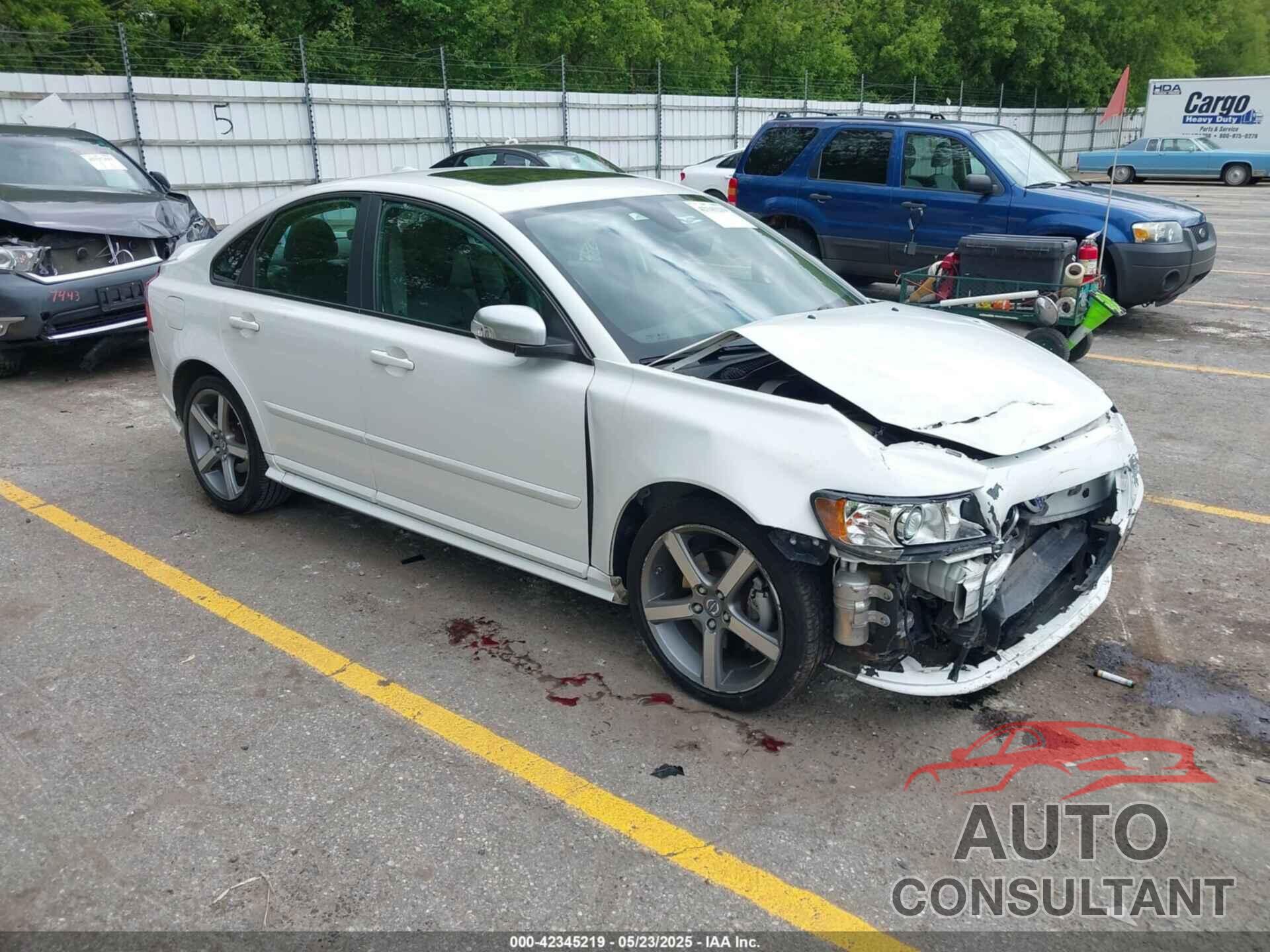 VOLVO S40 2011 - YV1672MS2B2542425