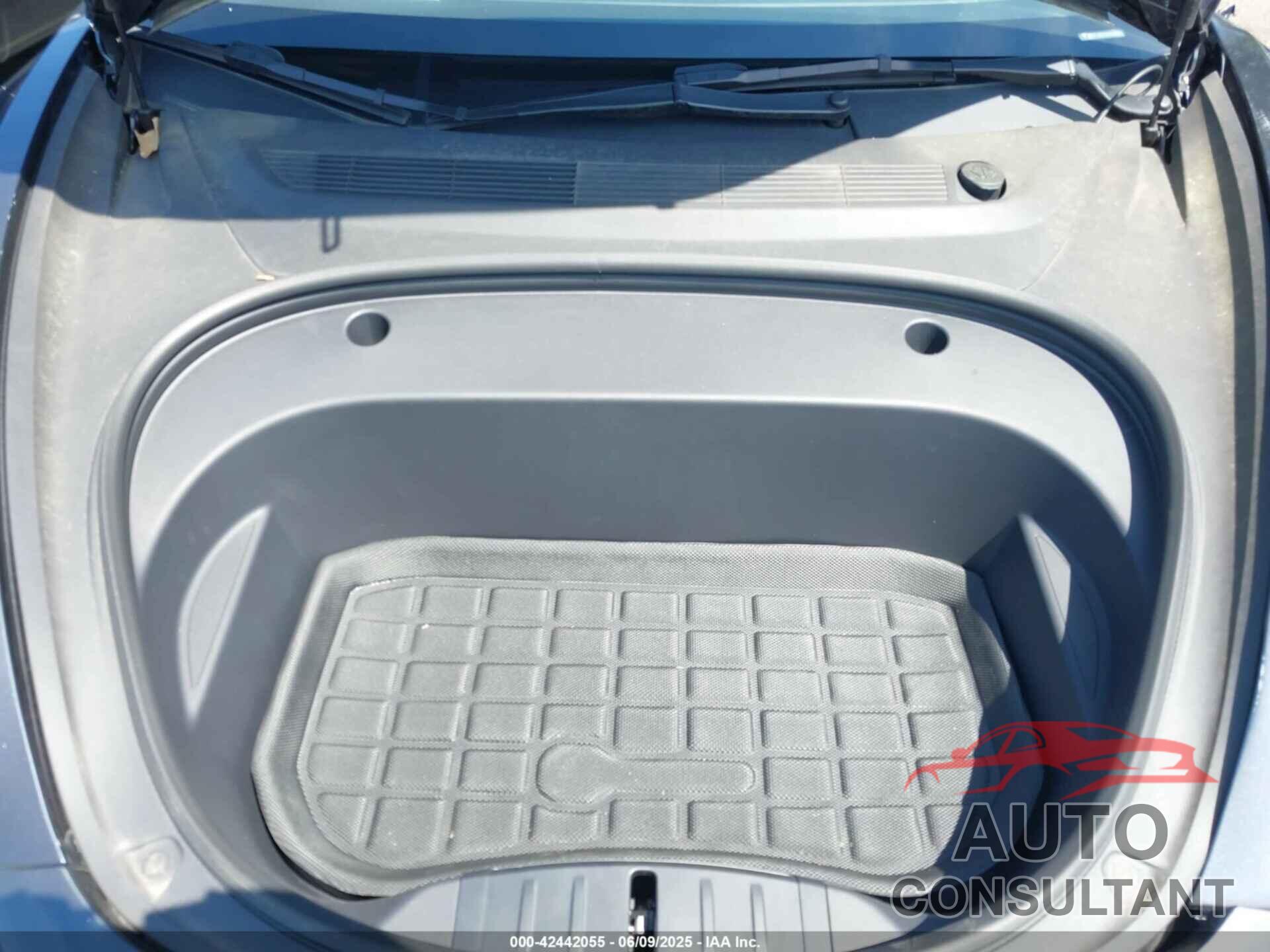 TESLA MODEL 3 2023 - 5YJ3E1EA7PF413311