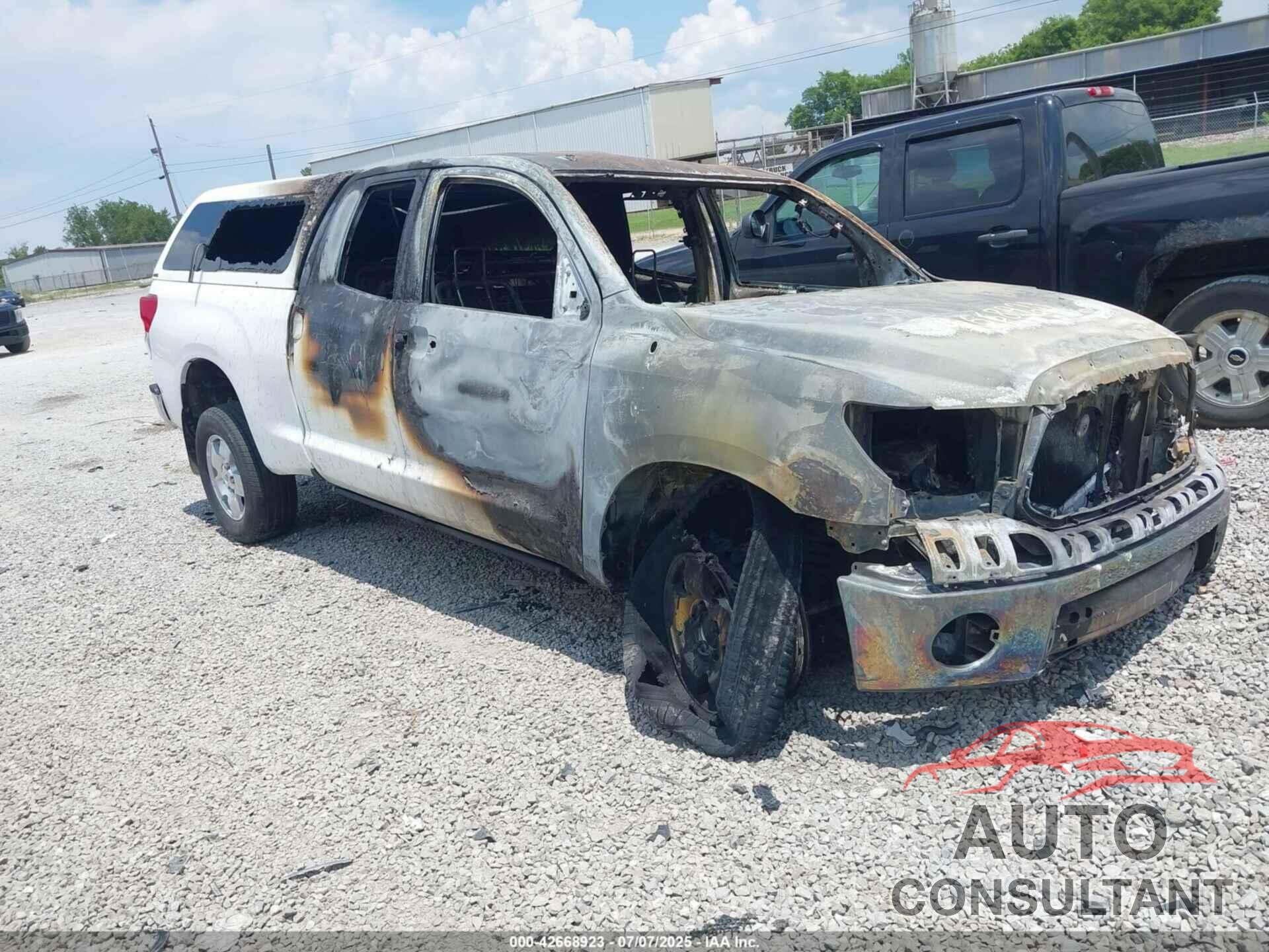 TOYOTA TUNDRA 2013 - 5TFUW5F1XDX290595