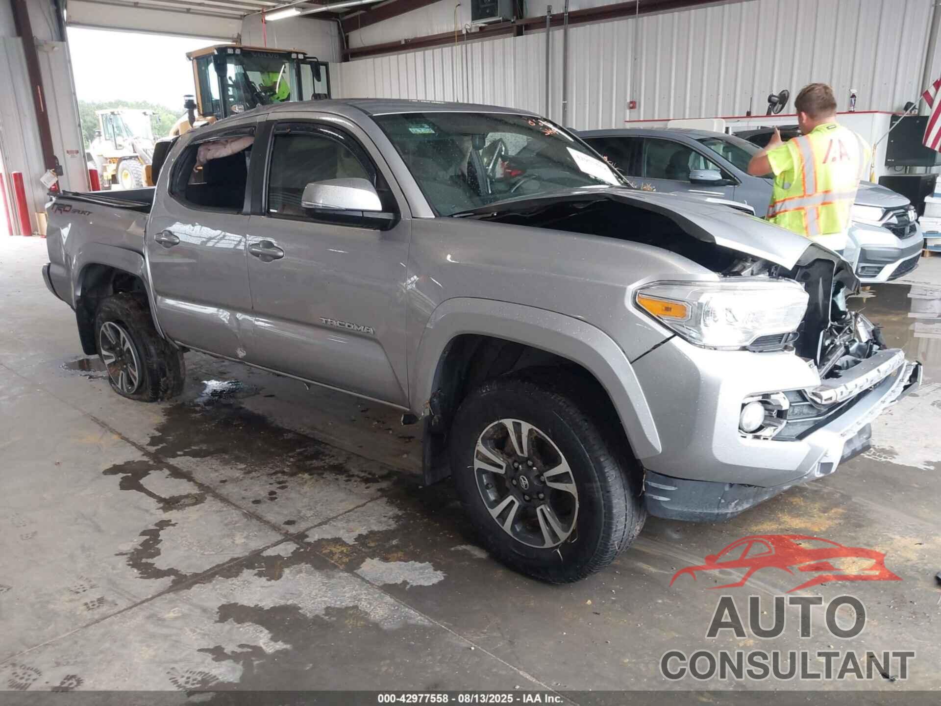 TOYOTA TACOMA 2017 - 5TFAZ5CN9HX031054