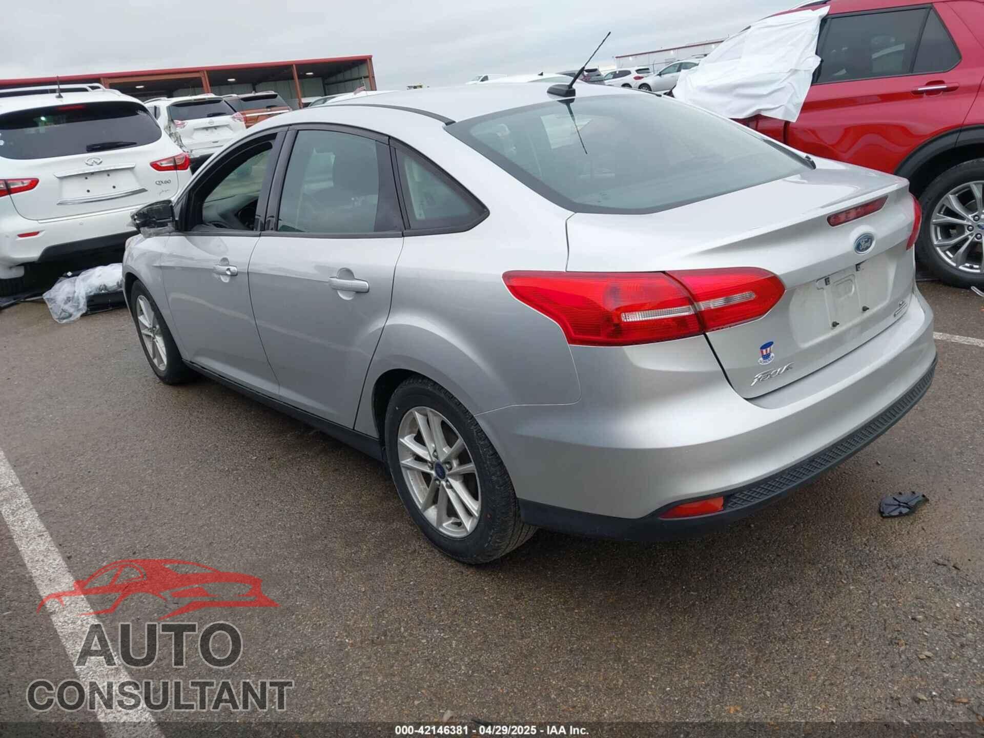 FORD FOCUS 2015 - 1FADP3F26FL254588
