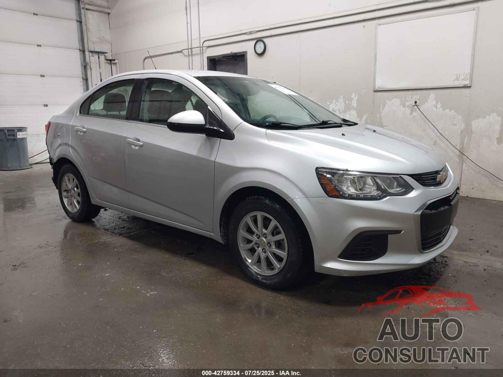 CHEVROLET SONIC 2017 - 1G1JD5SH0H4144489