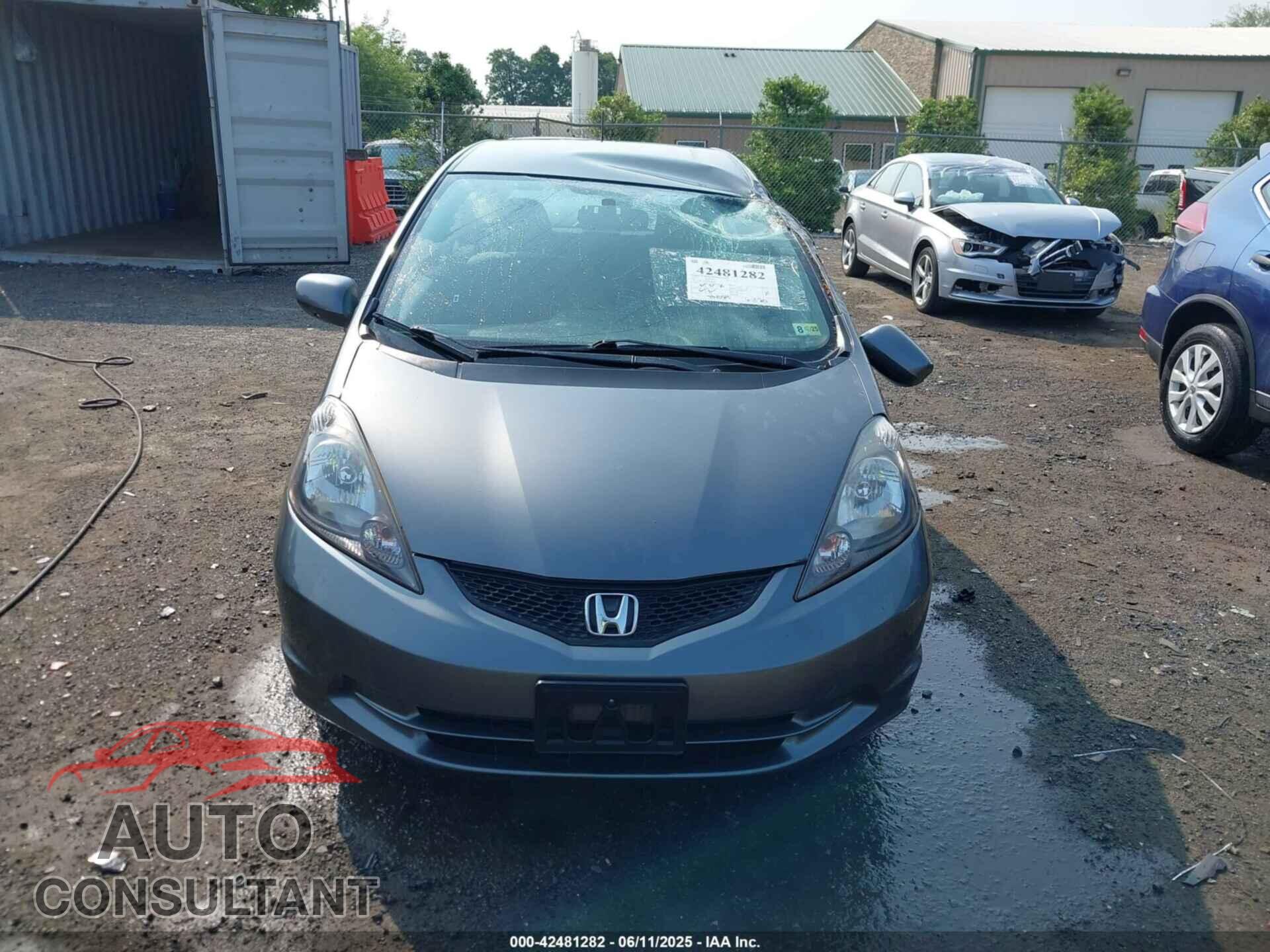HONDA FIT 2013 - JHMGE8H36DC044567