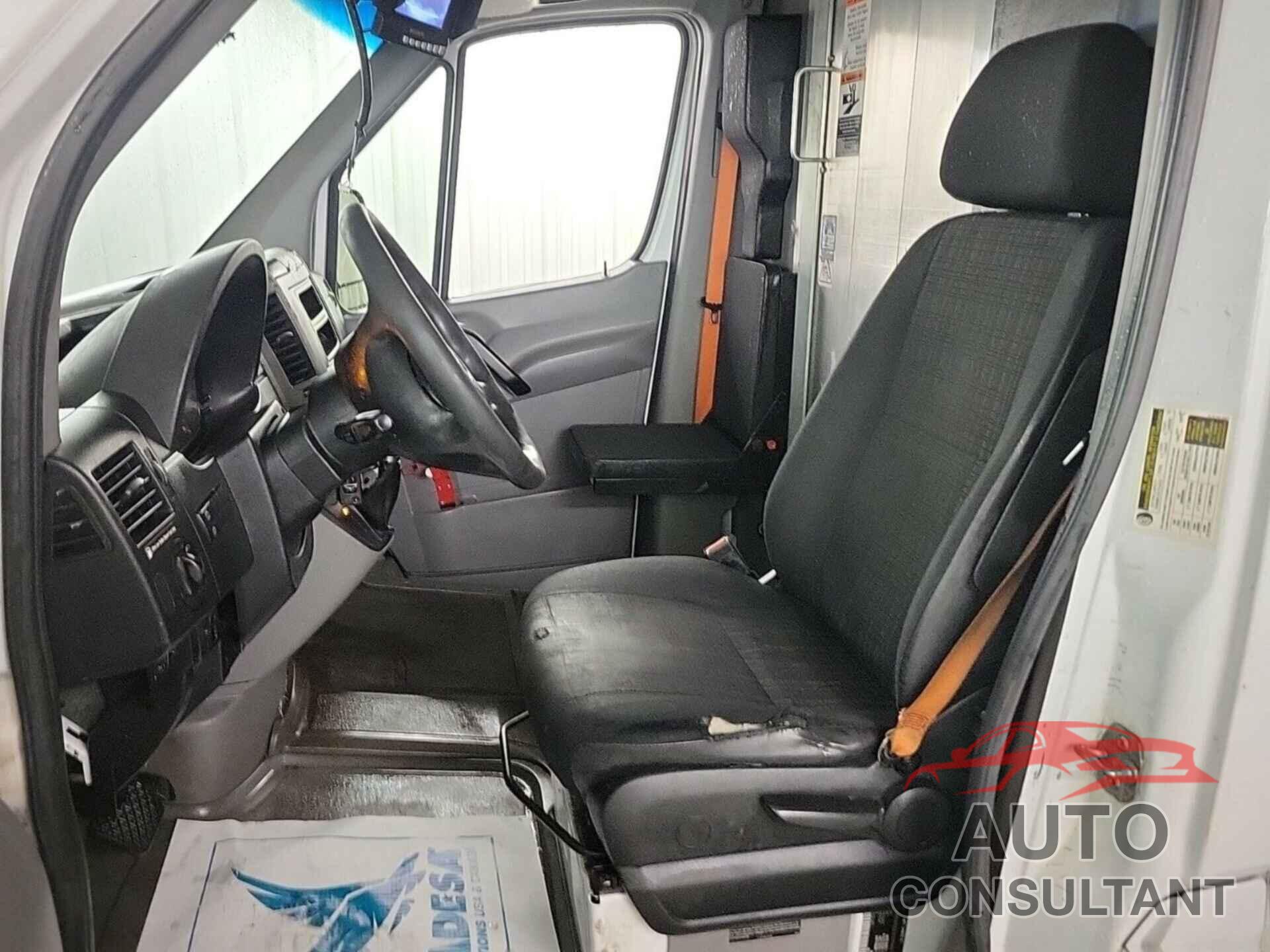 MERCEDES-BENZ SPRINTER 2500 2014 - WD3PE8DE4E5897896