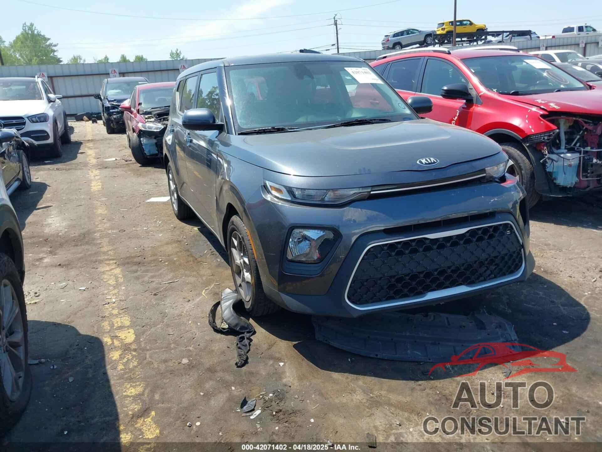 KIA SOUL 2020 - KNDJ23AU1L7019301