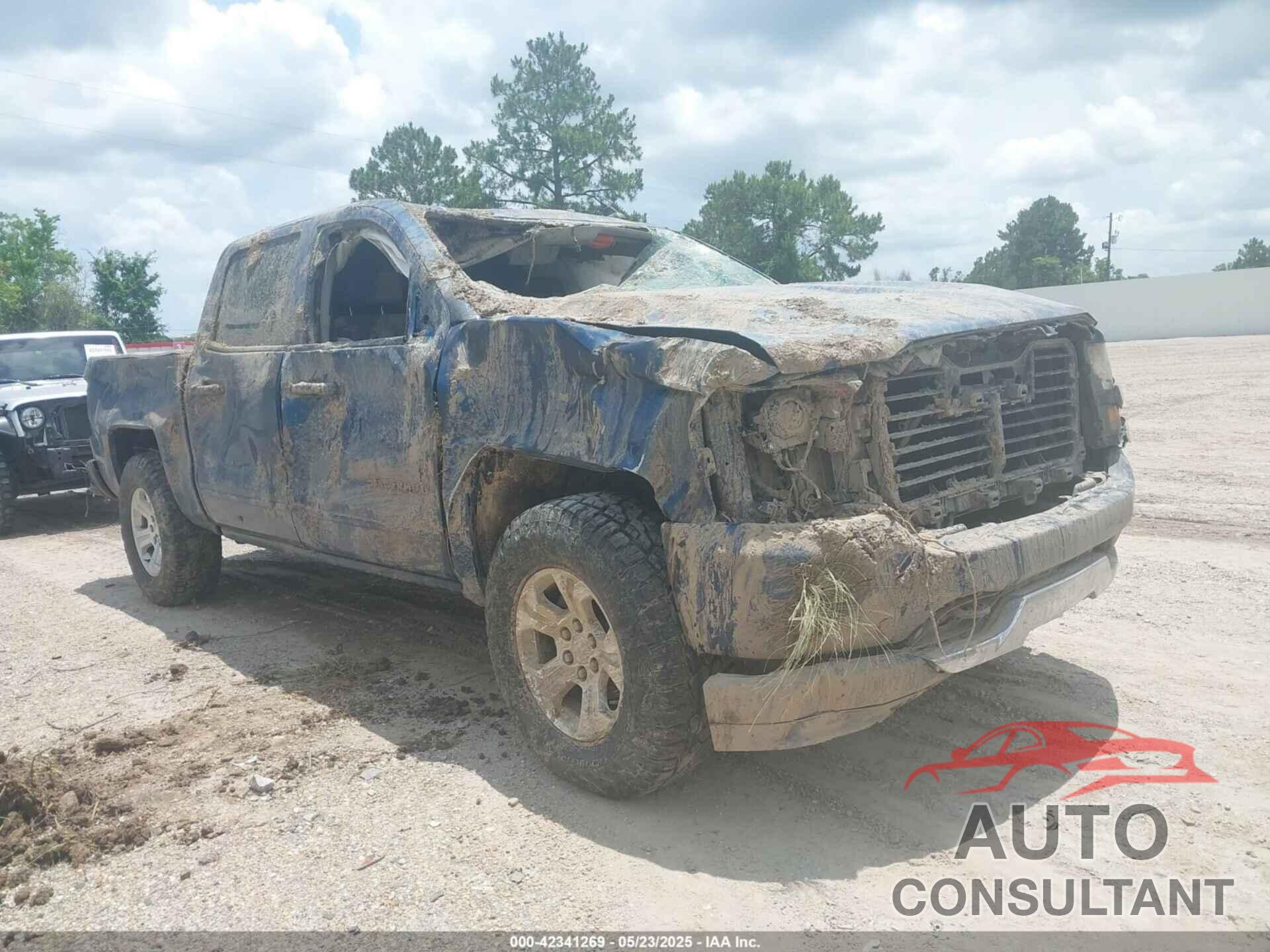 CHEVROLET SILVERADO 1500 2018 - 3GCUKREC2JG452192