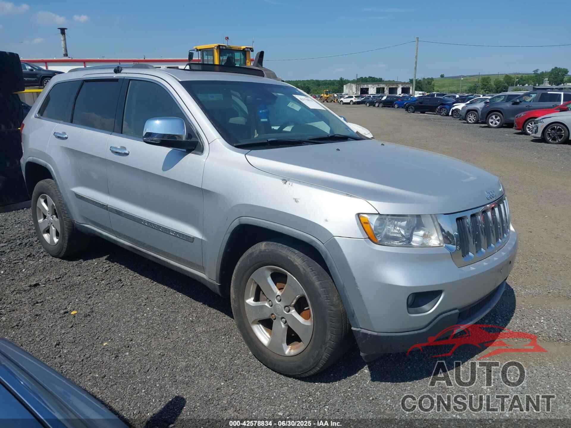 JEEP GRAND CHEROKEE 2011 - 1J4RR5GG2BC528485
