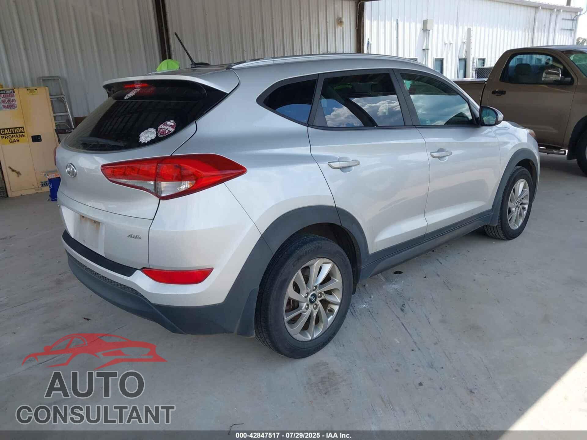 HYUNDAI TUCSON 2016 - KM8J3CA41GU249727