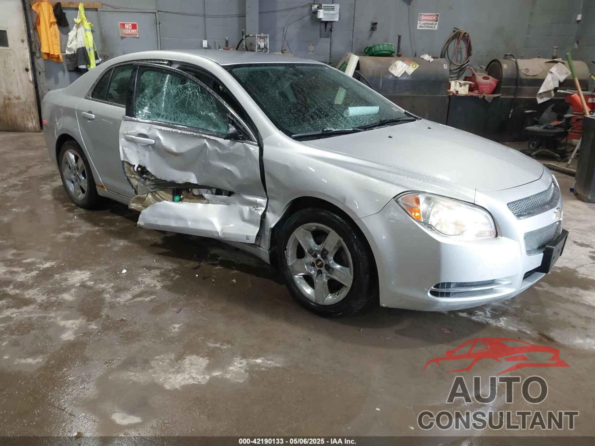 CHEVROLET MALIBU 2010 - 1G1ZC5EB3A4102305