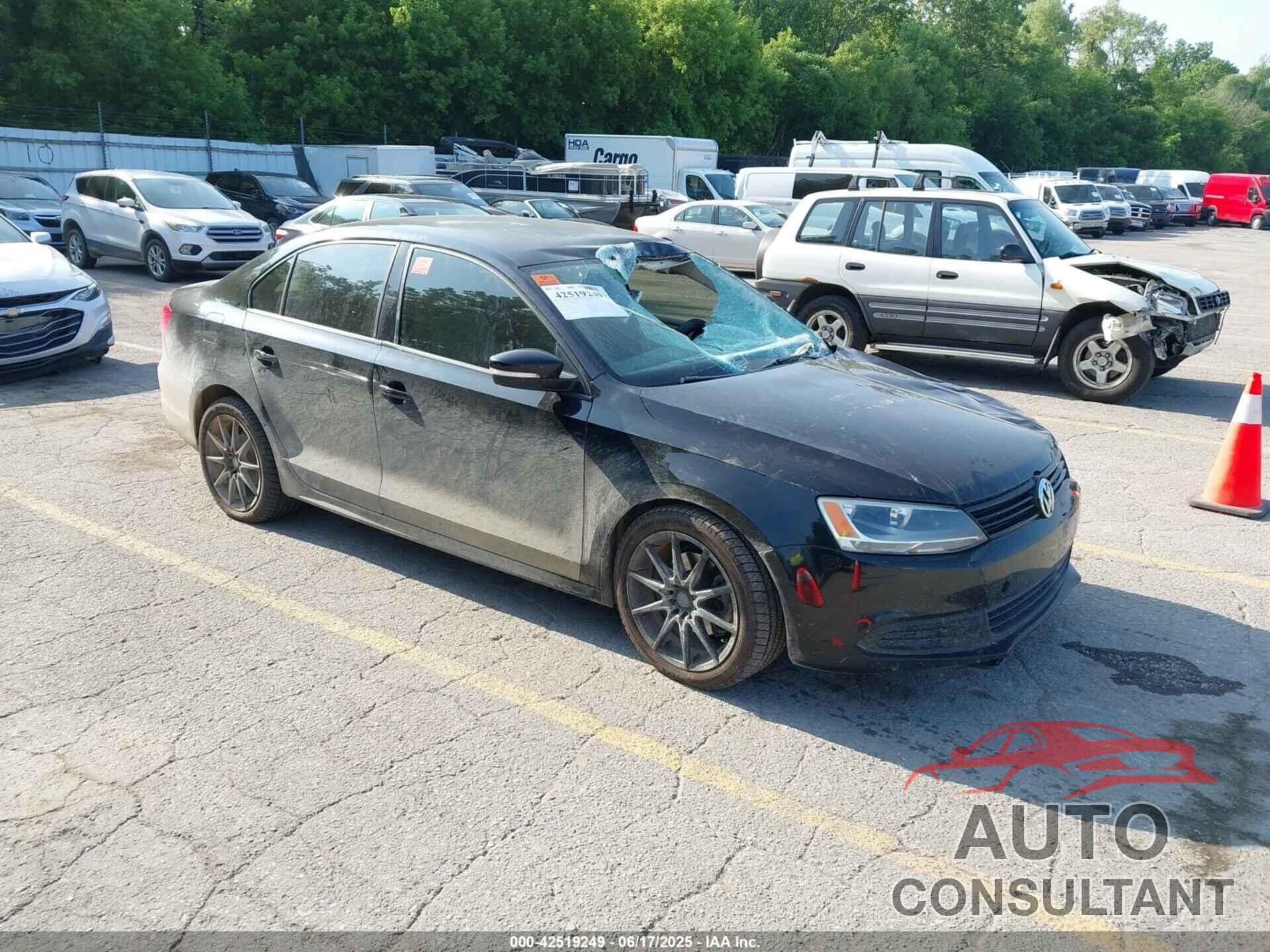 VOLKSWAGEN JETTA 2011 - 3VWDX7AJ9BM020046