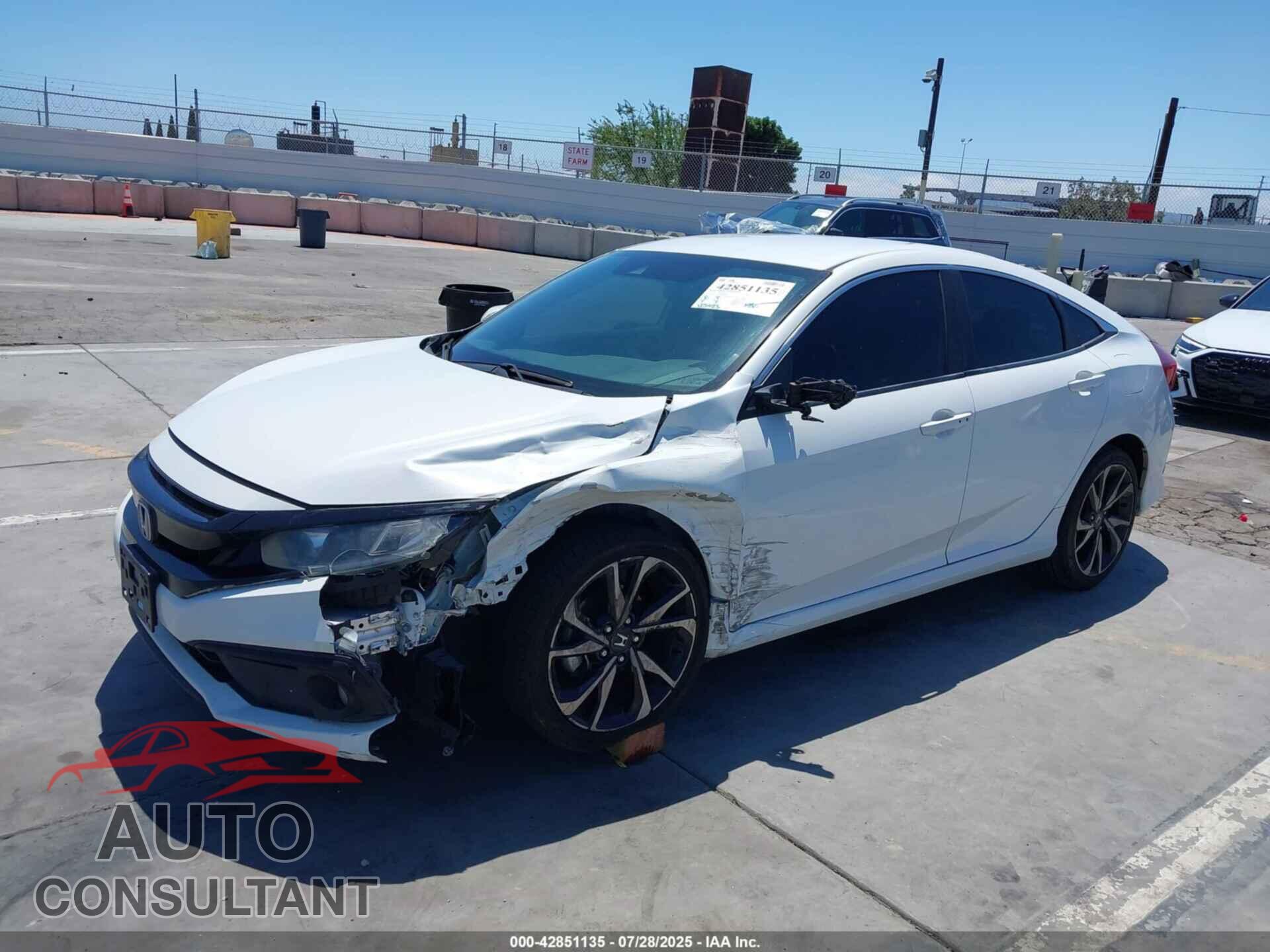 HONDA CIVIC 2019 - 2HGFC2F83KH586946