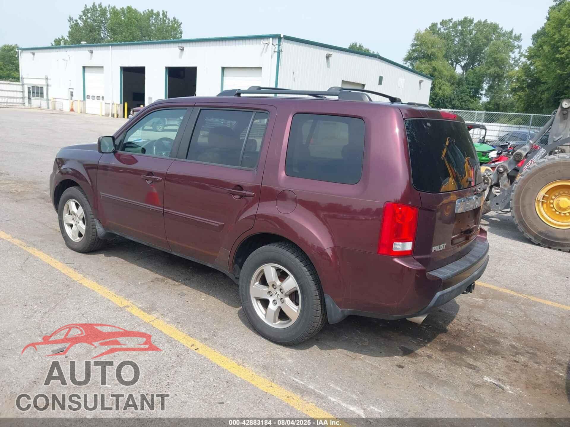 HONDA PILOT 2011 - 5FNYF4H5XBB033455