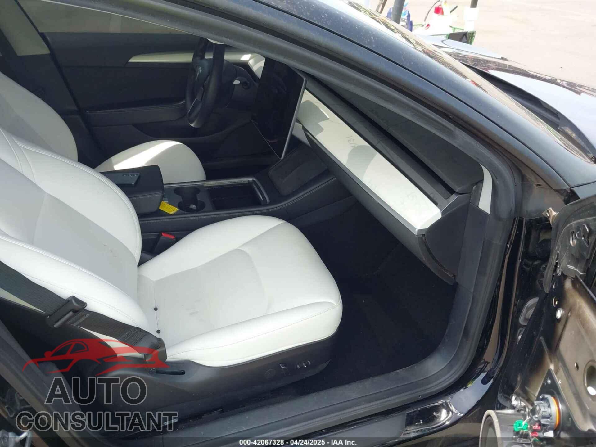 TESLA MODEL 3 2022 - 5YJ3E1EB8NF197023