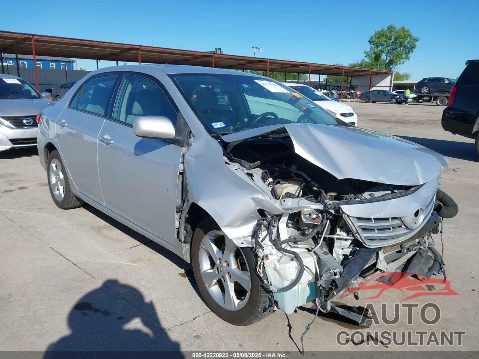 TOYOTA COROLLA 2013 - 2T1BU4EE8DC925985