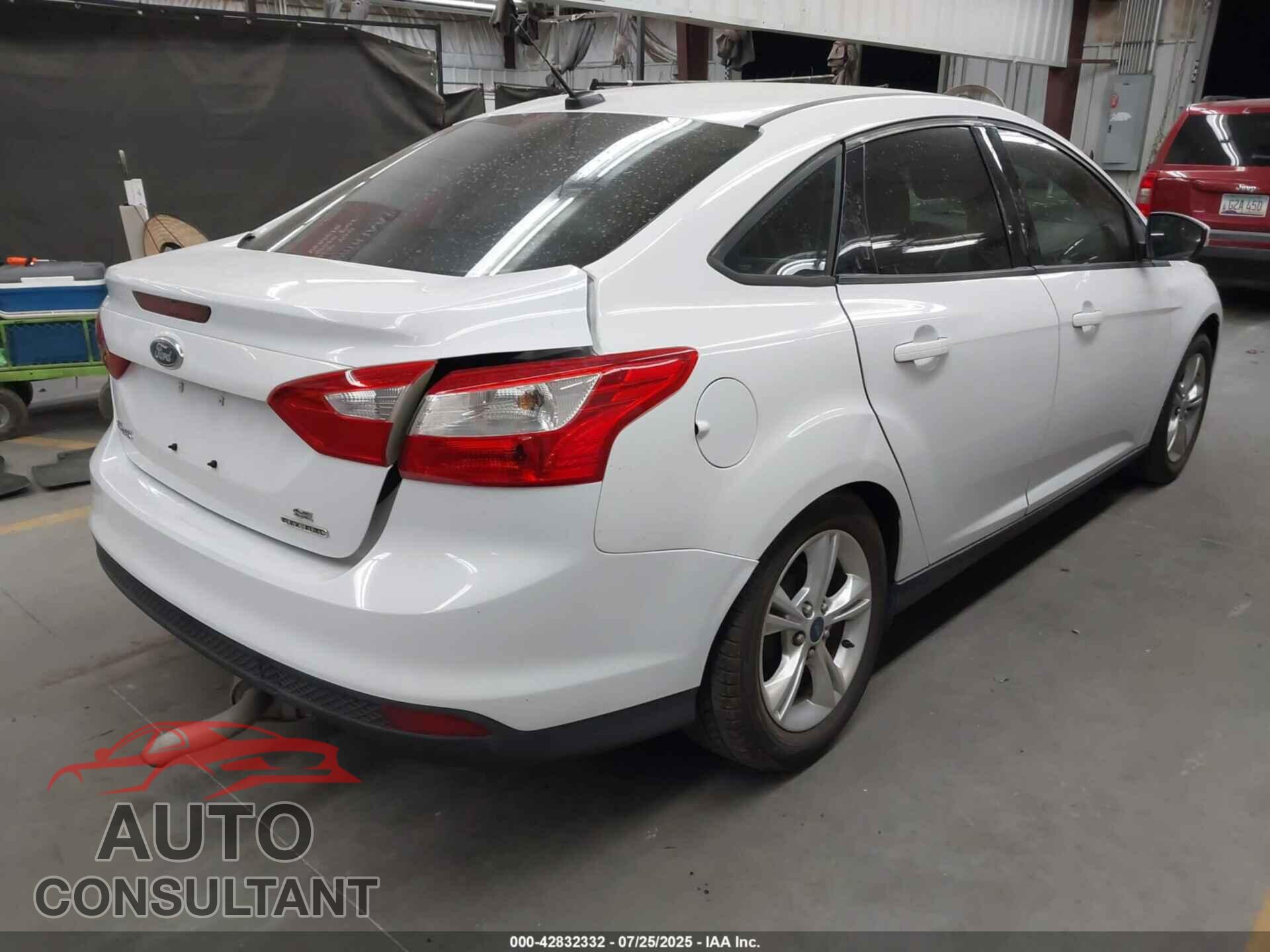 FORD FOCUS 2014 - 1FADP3F26EL306011