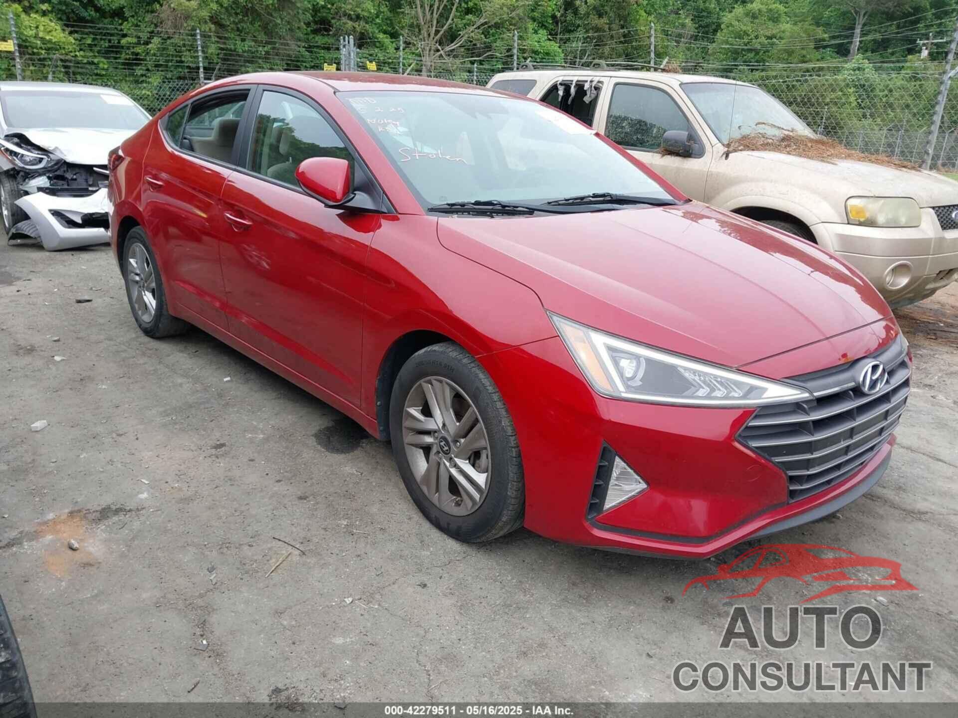 HYUNDAI ELANTRA 2019 - KMHD84LF0KU764701