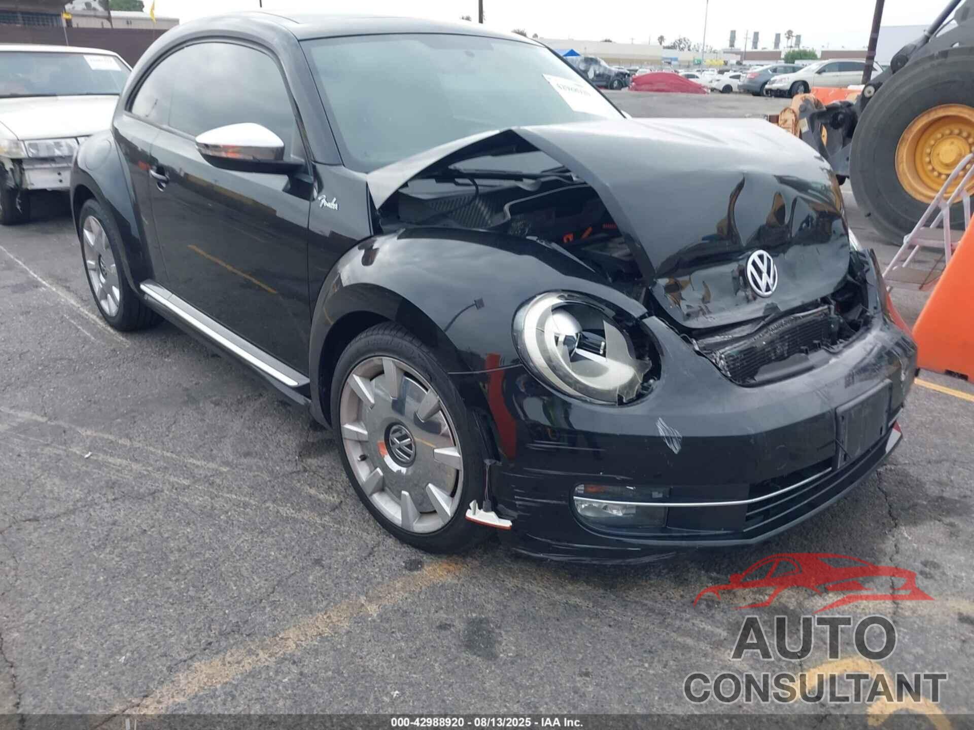VOLKSWAGEN BEETLE 2013 - 3VWVA7AT8DM635648