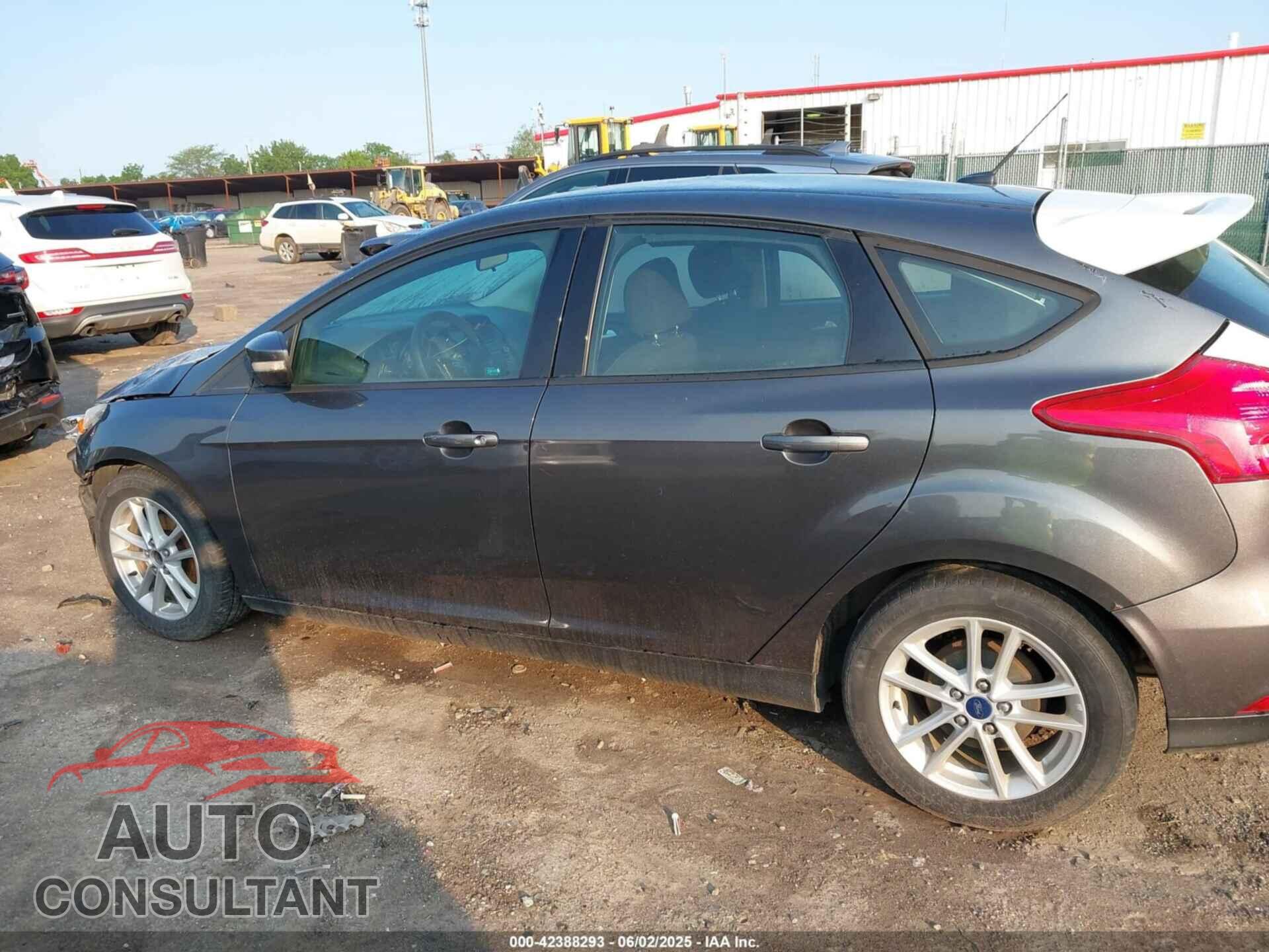 FORD FOCUS 2017 - 1FADP3K24HL286335