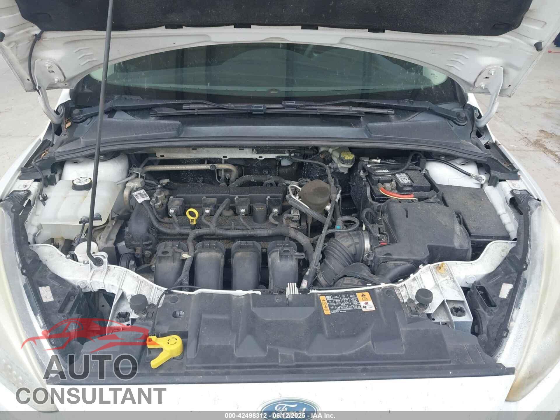 FORD FOCUS 2015 - 1FADP3E21FL372842