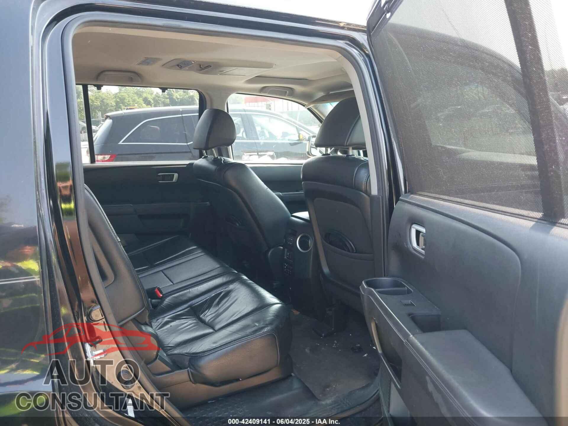 HONDA PILOT 2012 - 5FNYF4H98CB032194