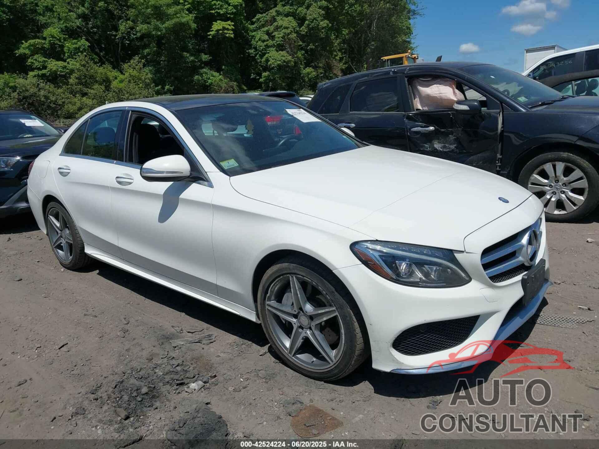 MERCEDES-BENZ C 300 2015 - 55SWF4KBXFU005844