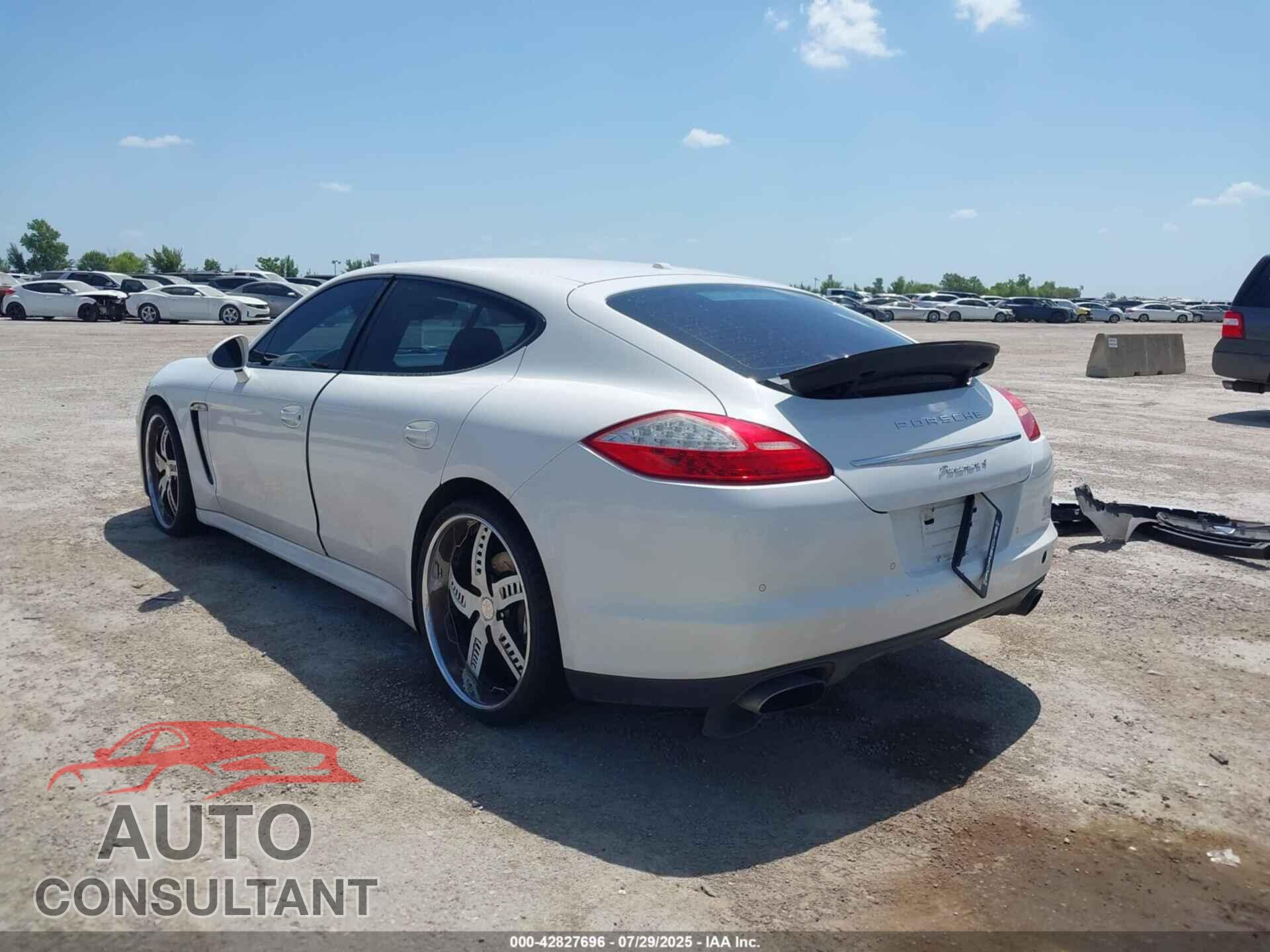 PORSCHE PANAMERA 2011 - WP0AA2A7XBL012828